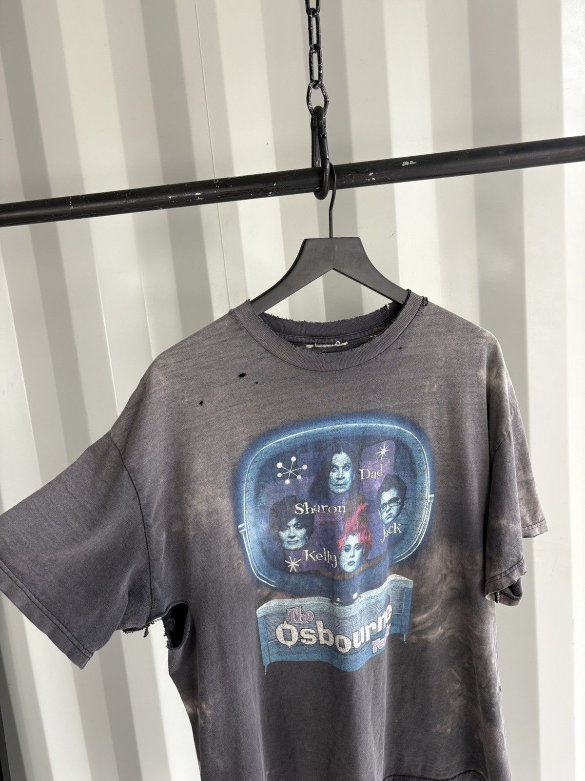 Vintage Vintage Osbourne Family Faded Distressed Shirt Band GRUNGE Size US XL / EU 56 / 4 - 6 Thumbnail