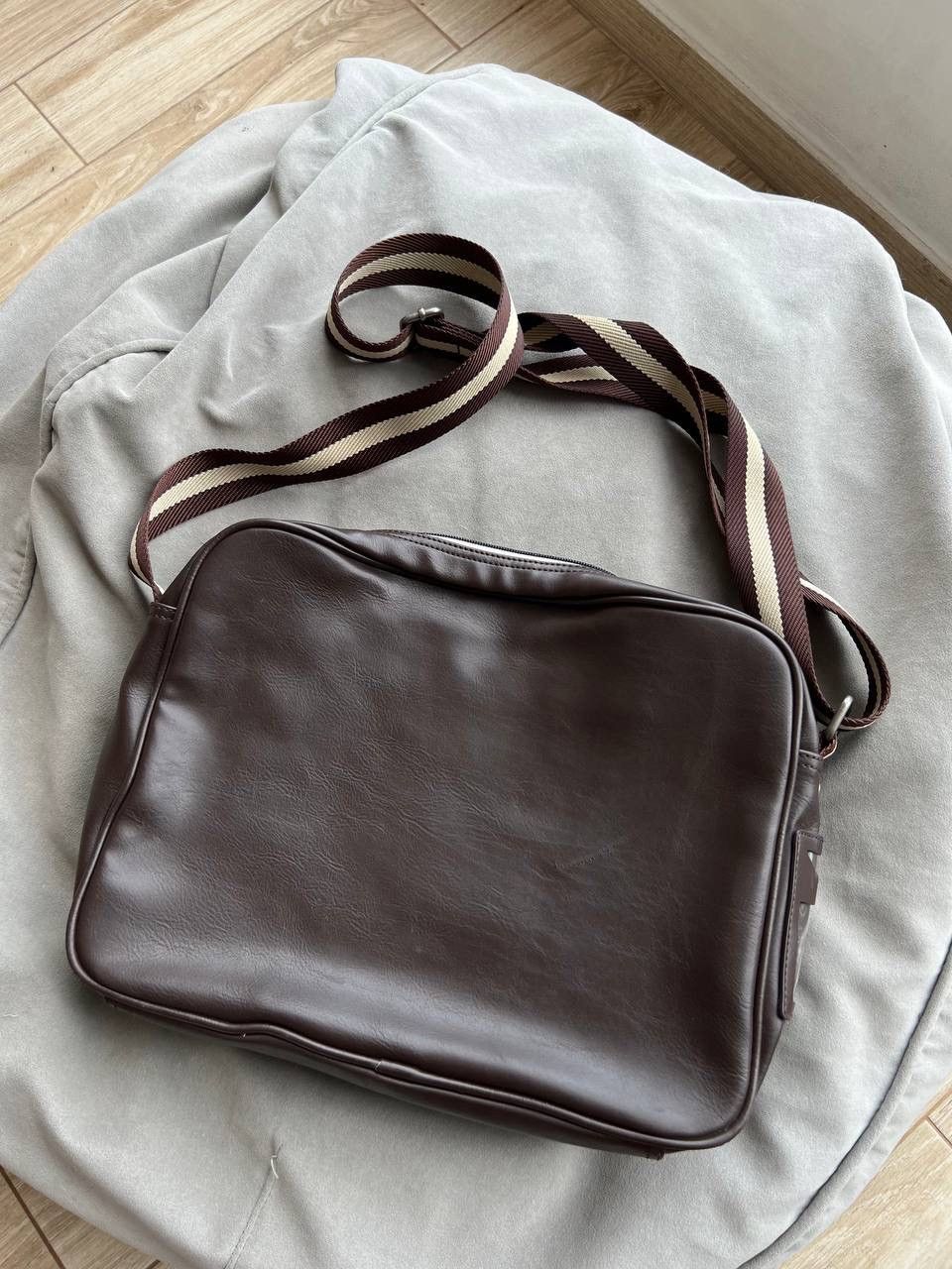 Diesel Diesel Leather Shoulder Bag Brown Big Logo Vintage Size ONE SIZE - 4 Thumbnail