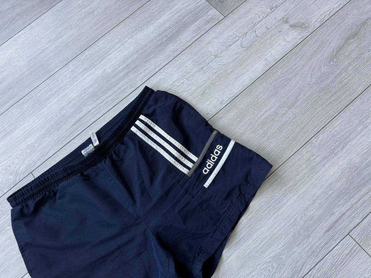 Adidas Adidas 90s Vintage Shorts Size US 32 / EU 48 - 3 Thumbnail