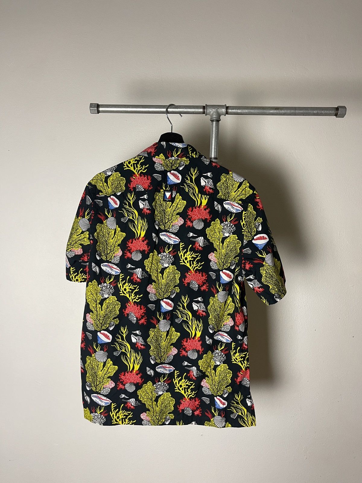 Louis Vuitton Louis Vuitton Short Sleeve Shirt Size US M / EU 48-50 / 2 - 2 Thumbnail