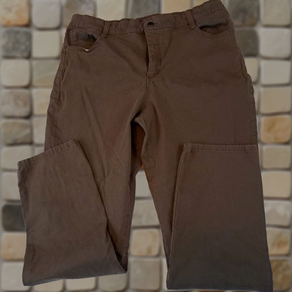 Vintage Bandolino Woman Pants Canvas Khakis 34 in Waist 31 in Inseam 16 Regular Brown 100% Cotton Walking Activewear Womens Size 38" / US 16 / IT 52 - 1 Thumbnail