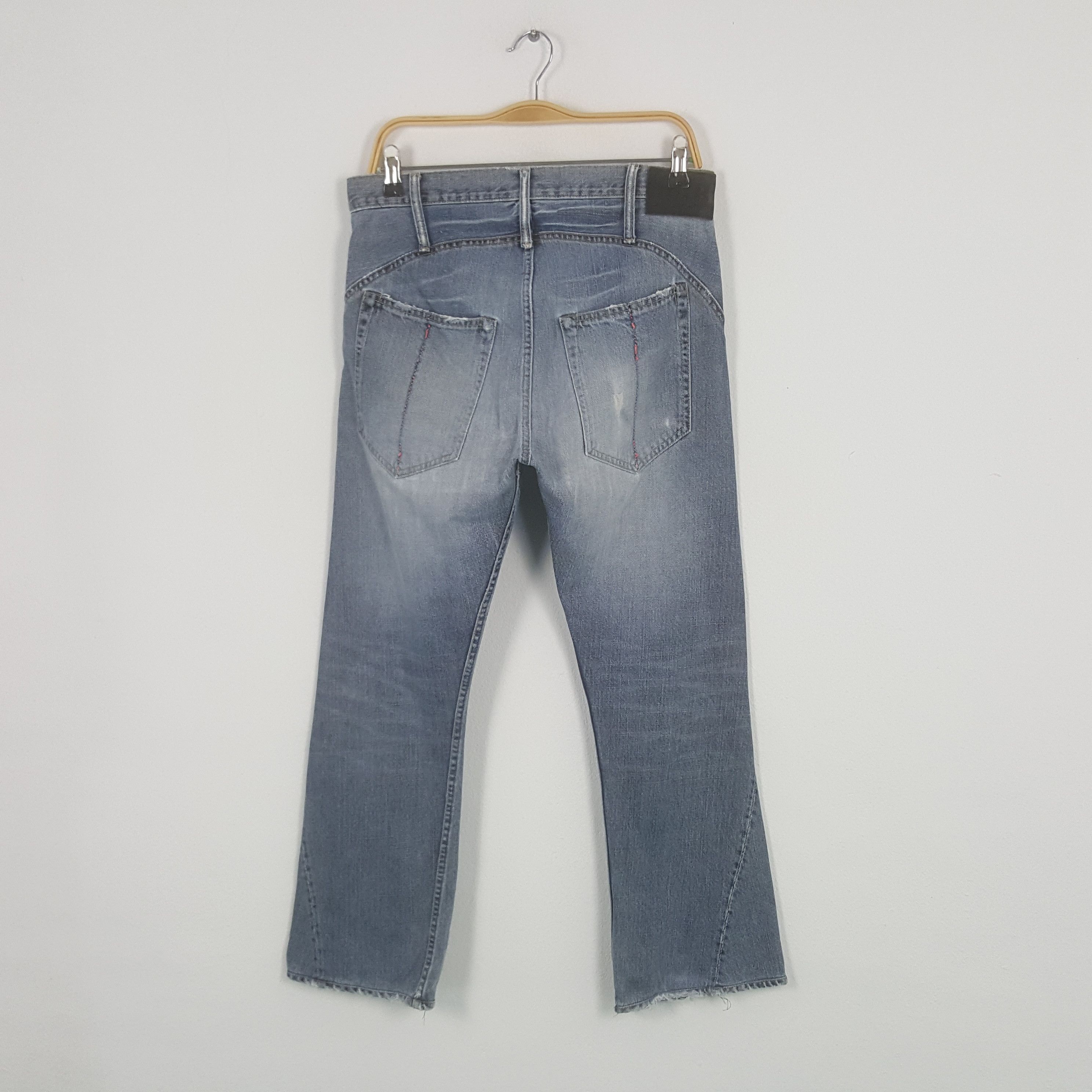 Le Grande Bleu (L.G.B.) Vintage L.G.B. Le Grande Bleu Japanese Distressed Denim Jean Size US 31 - 4 Thumbnail