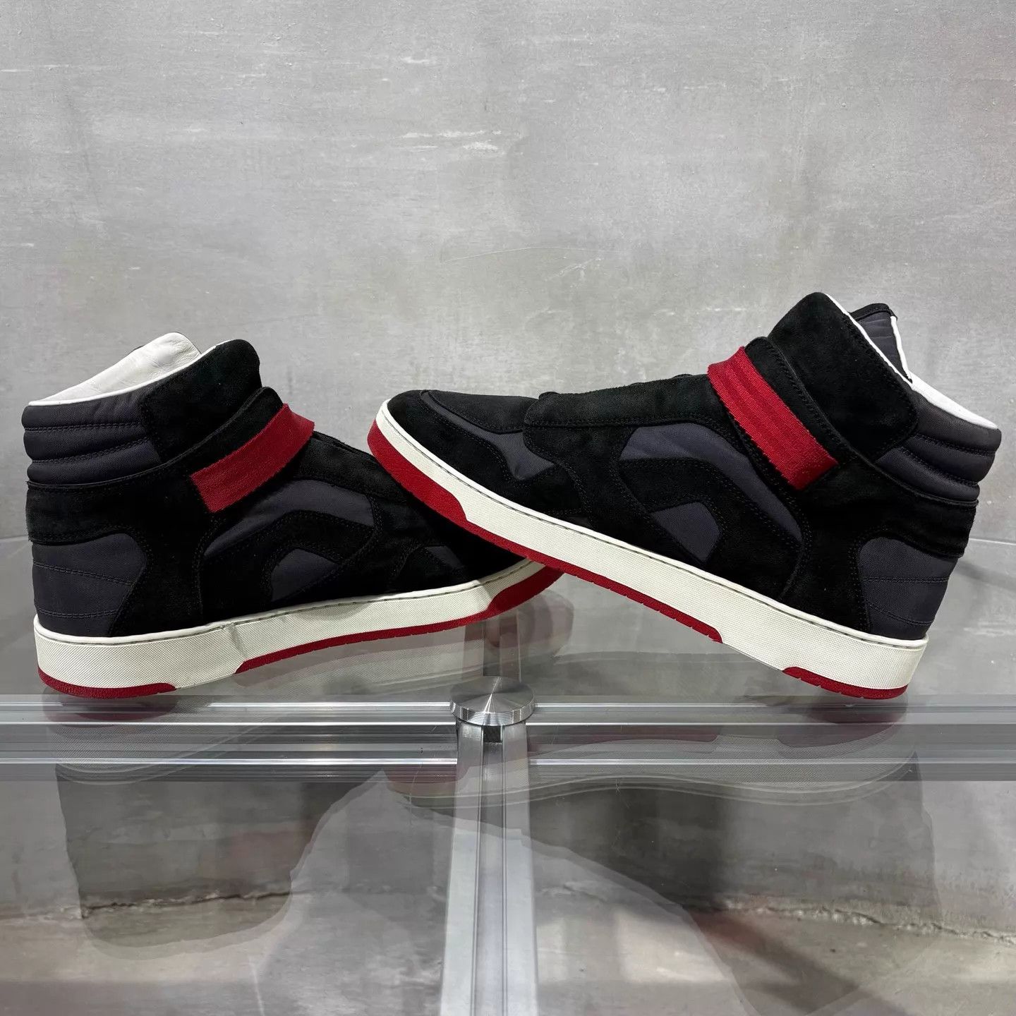 Louis Vuitton LV hi-top sneakers black metallic buckle velcro Size US 9.5 / EU 42-43 - 5 Thumbnail