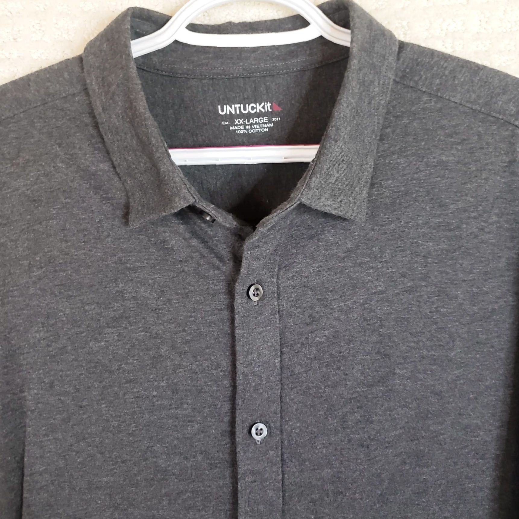UNTUCKit UNTUCKit Button Up Shirt 2XL Mens Long Sleeve Gray Soft Jersey Like Material Shirt Size US XXL / EU 58 / 5 - 3 Thumbnail