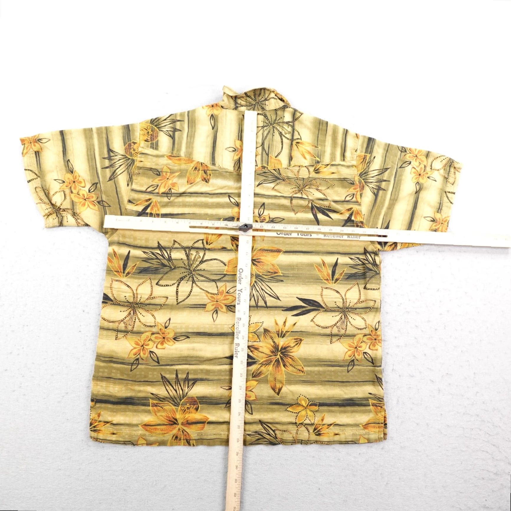 Tommy Bahama VINTAGE Tommy Bahama Shirt Mens M Yellow Tan Silk Floral Hawaiian Aloha Camp Lounge Short Sleeve Button-Up Size US M / EU 48-50 / 2 - 5 Thumbnail