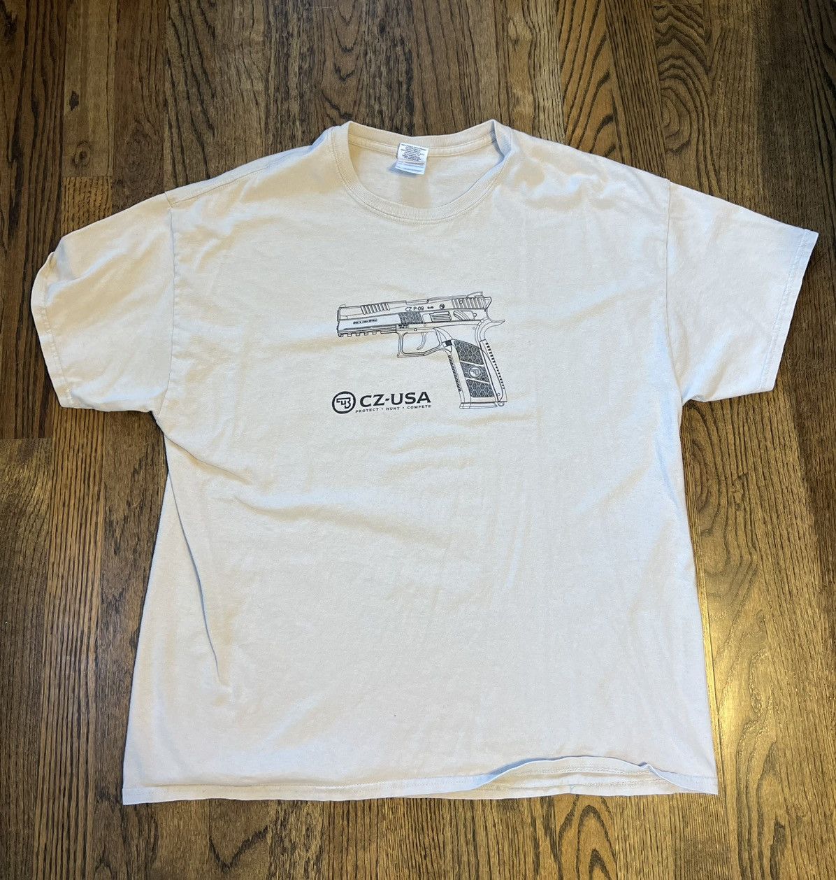 Other Vintage CZ-USA Tee Size US XL / EU 56 / 4 - 1 Thumbnail