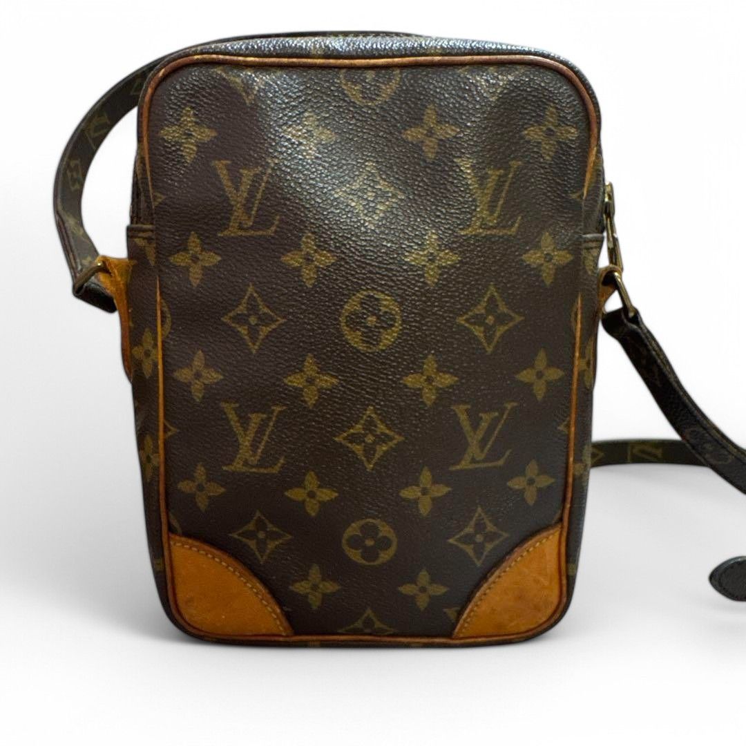 Louis Vuitton Louis Vuitton - Danube Amazon Leather Monogram Shoulder Bag Size ONE SIZE - 4 Thumbnail