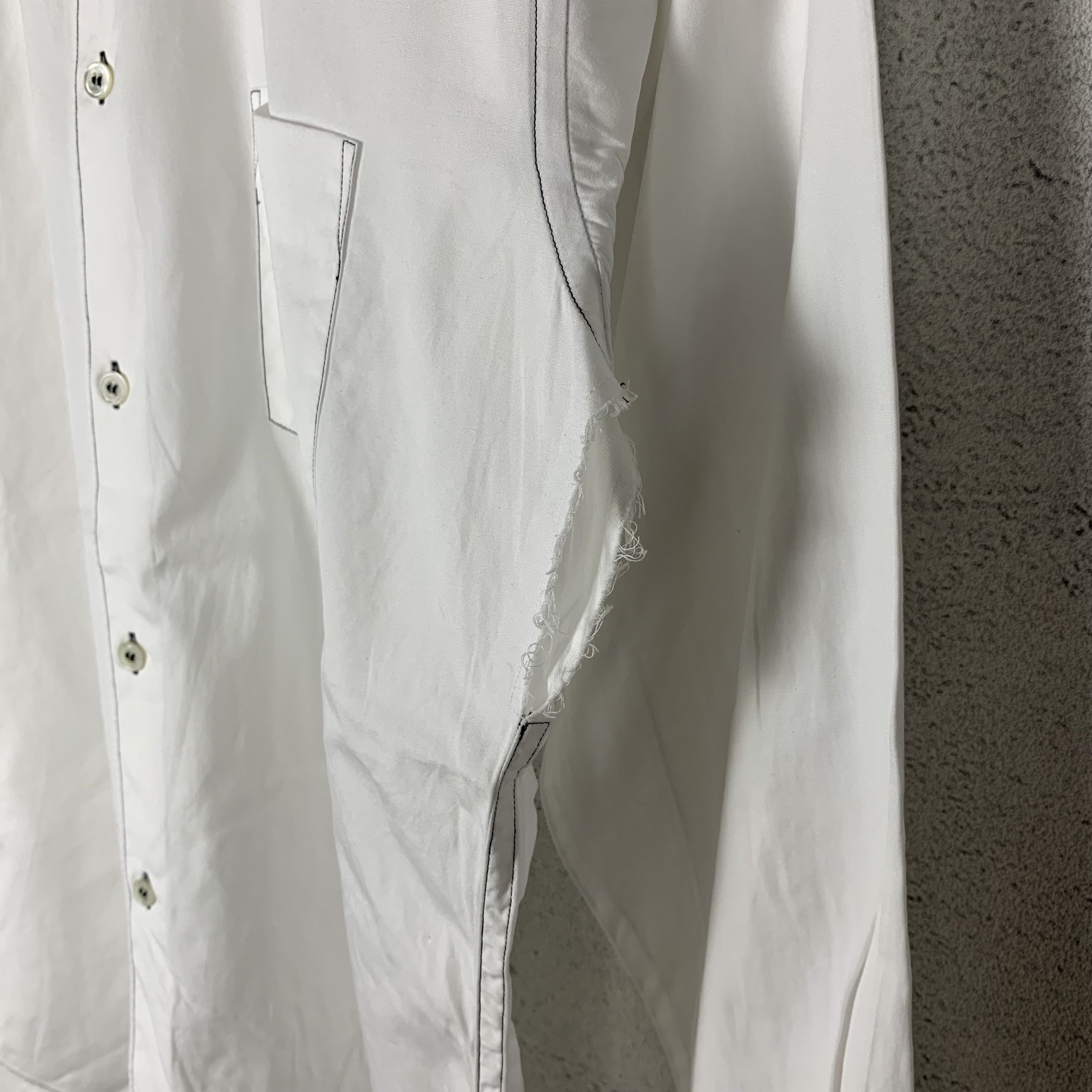 Comme des Garcons Comme Des Garcons CDG Distressed Shirt Size US S / EU 44-46 / 1 - 8 Thumbnail