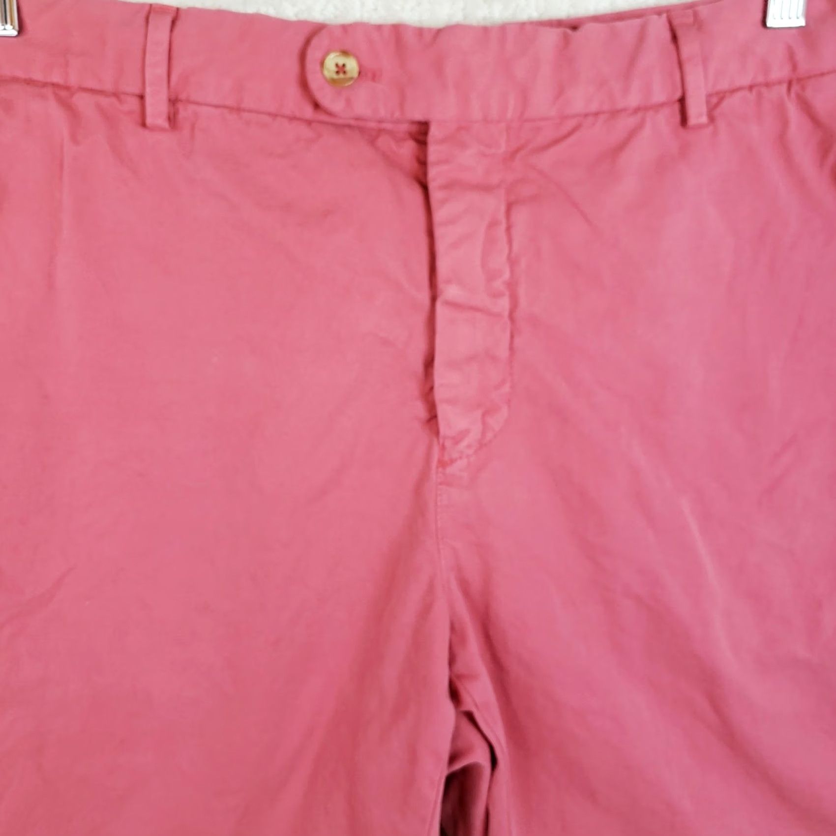 J.McLaughlin J. McLaughlin Shorts Mens 36 Nantucket Red Pink Golf Beach Resort Chino Flat Front Zip Pockets Classic Regular Cotton 10 In Inseam Size US 36 / EU 52 - 3 Thumbnail
