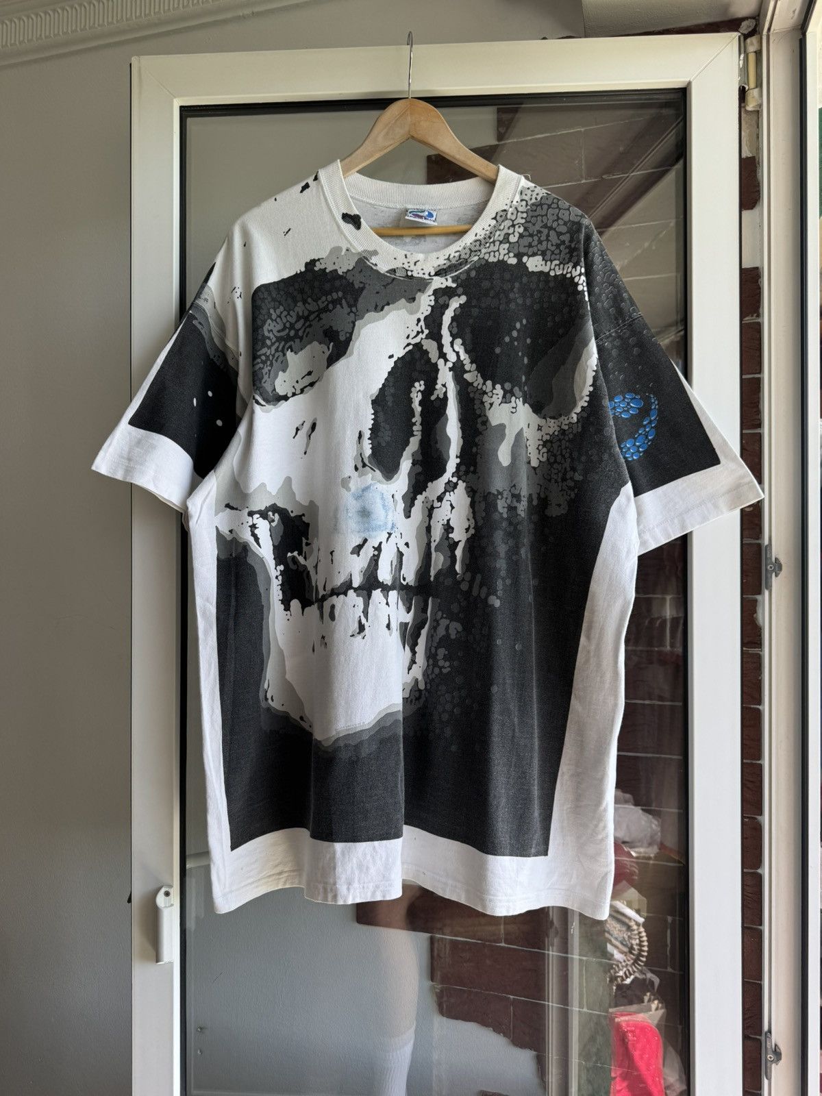 Liquid Blue Vintage Liquid Blue 1993 Over Print Skull Tee Made in USA Size US XXL / EU 58 / 5 - 4 Thumbnail