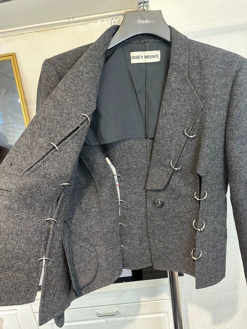 Issey Miyake issey miyake Deconstructing ring-buckle blazer 2504-Nextarr Size M / US 6-8 / IT 42-44 - 8 Thumbnail