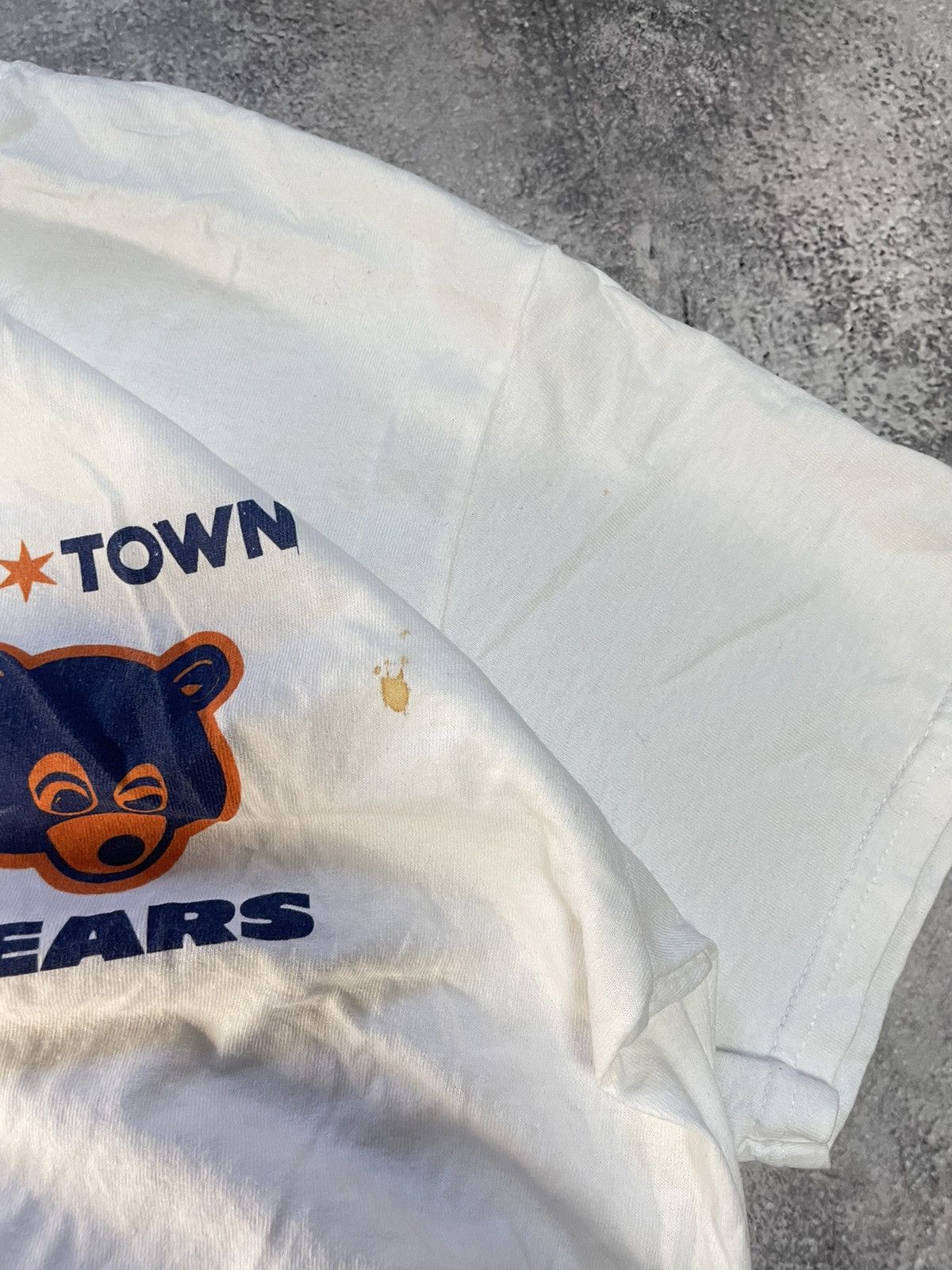Rap Tees × Vintage Kanye West Chill town Bear Vintage white T Shirt Size US M / EU 48-50 / 2 - 5 Thumbnail