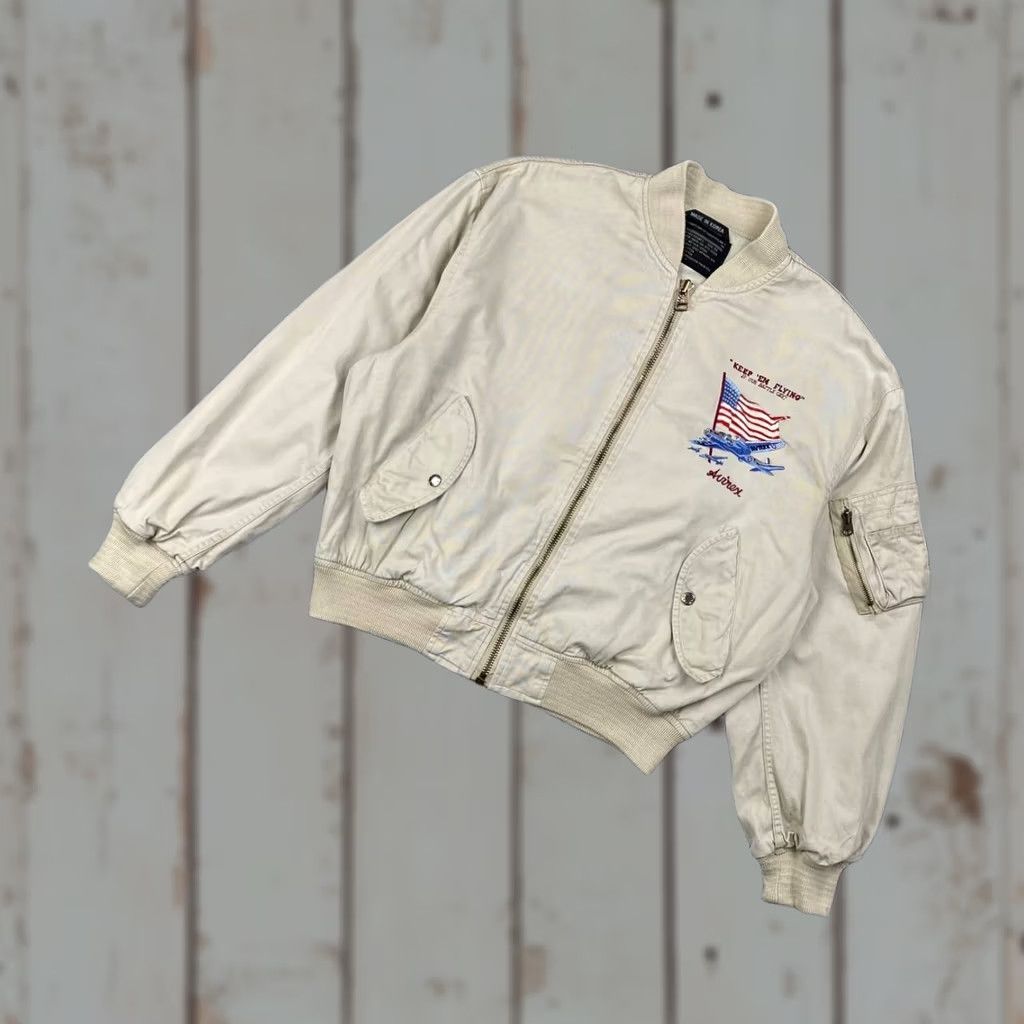 Avirex VINTAGE Avirex Bomber Jacket Men Size M Beige Made In Japan Size US M / EU 48-50 / 2 - 1 Thumbnail