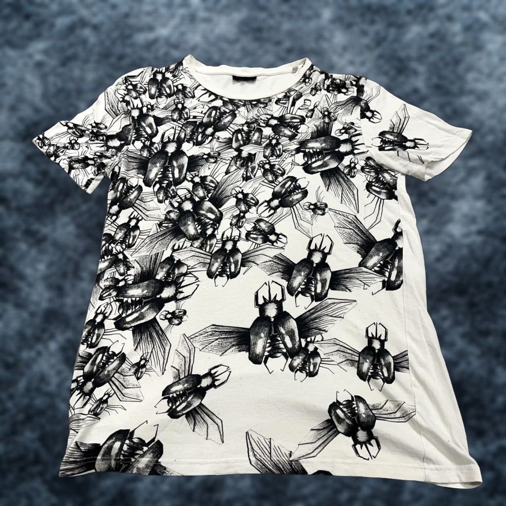 Lanvin Lanvin Shirt Mens Large White Crewneck Graphic Print T-Shirt Designer Front Insect AOP Fly Crew Neck Short Sleeve Size US L / EU 52-54 / 3 - 1 Thumbnail