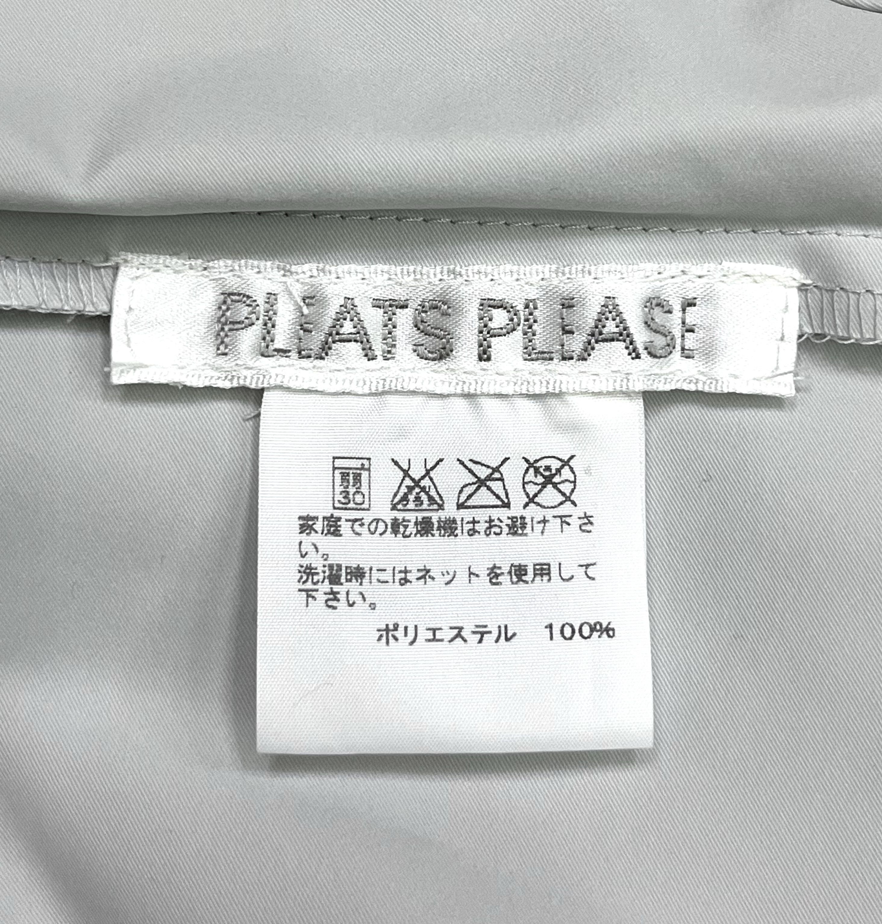 Pleats Please Issey Miyake PLEATS PLEASE Issey Miyake Pleated Poly Hoodie Windbreaker Size M / US 6-8 / IT 42-44 - 9 Thumbnail