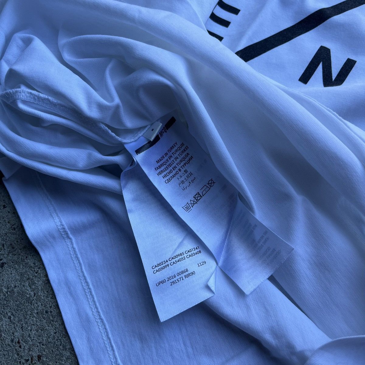 Alexander McQueen × END. McQ Alexander McQueen x END. Graphic T-shirt Size US S / EU 44-46 / 1 - 6 Thumbnail