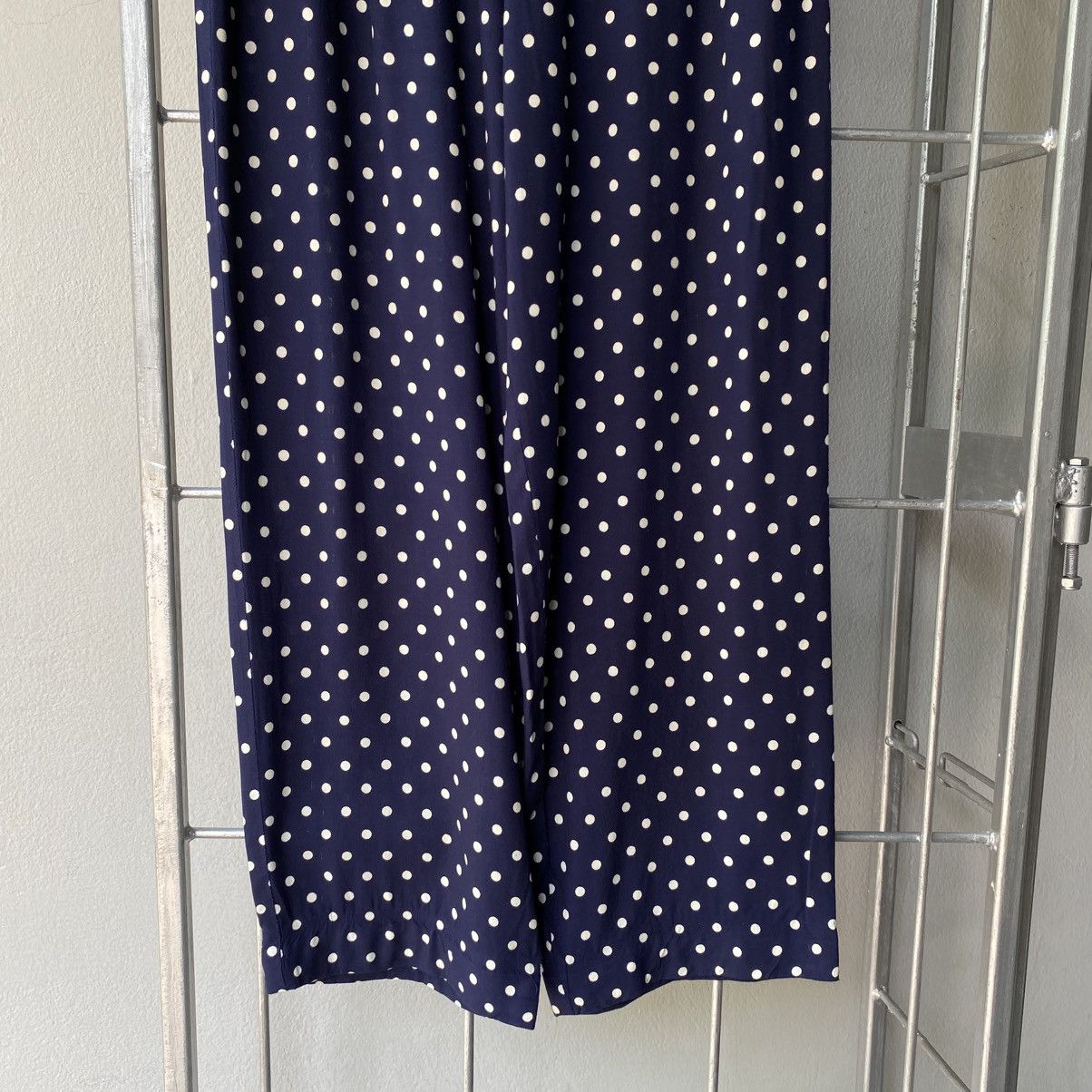 Zucca ZUCCA Navy Polka Dot Pants with Smocked Back Size 25" / US 0 / IT 36 - 7 Thumbnail