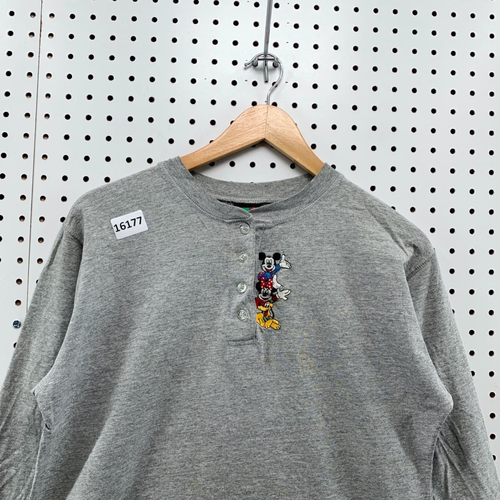 Mickey Unlimited Vintage Mickey Unlimited Henley Shirt Gray Long Sleeve Adult Medium Cartton TEE Size US M / EU 48-50 / 2 - 3 Thumbnail
