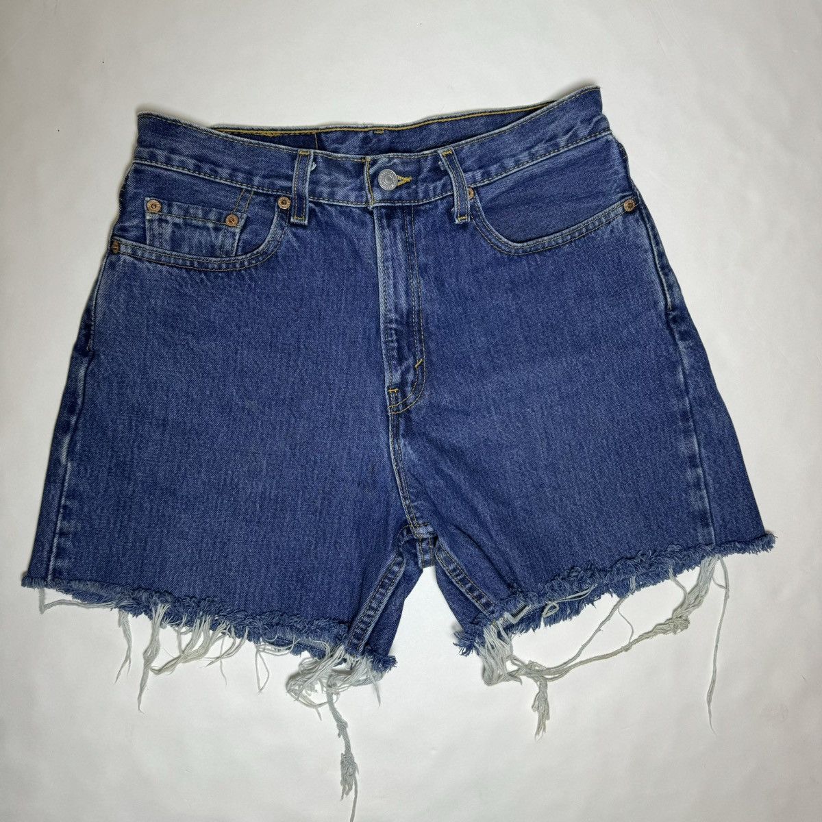 Levi's Vintage Clothing × Vintage Vintage 90s Levi's 560 Loose Fit Cut-Off Jean Shorts Size US 30 / EU 46 - 7 Thumbnail