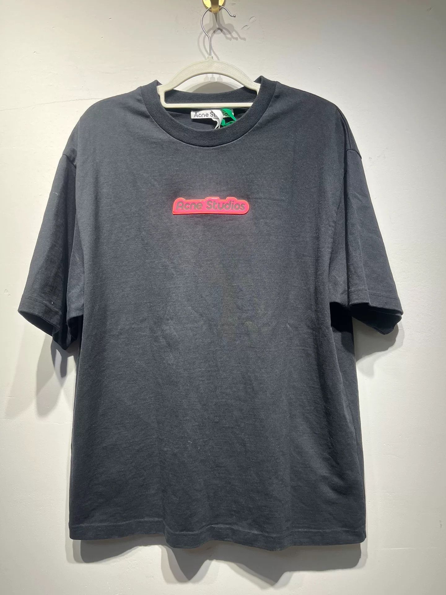 Acne Studios Acne Studios Printed Graphic Black T-Shirt S Men Size US S / EU 44-46 / 1 - 1 Thumbnail