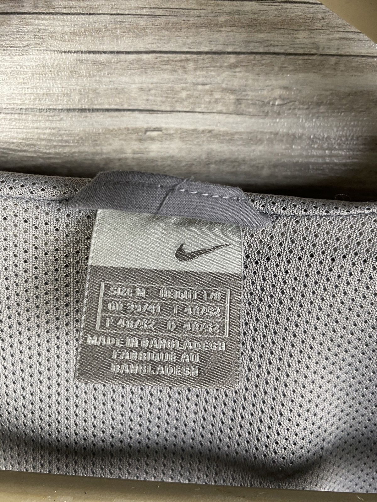 Nike Vintage Nike windbreaker with drawstring Y2K Gorpcore style Size US M / EU 48-50 / 2 - 7 Thumbnail