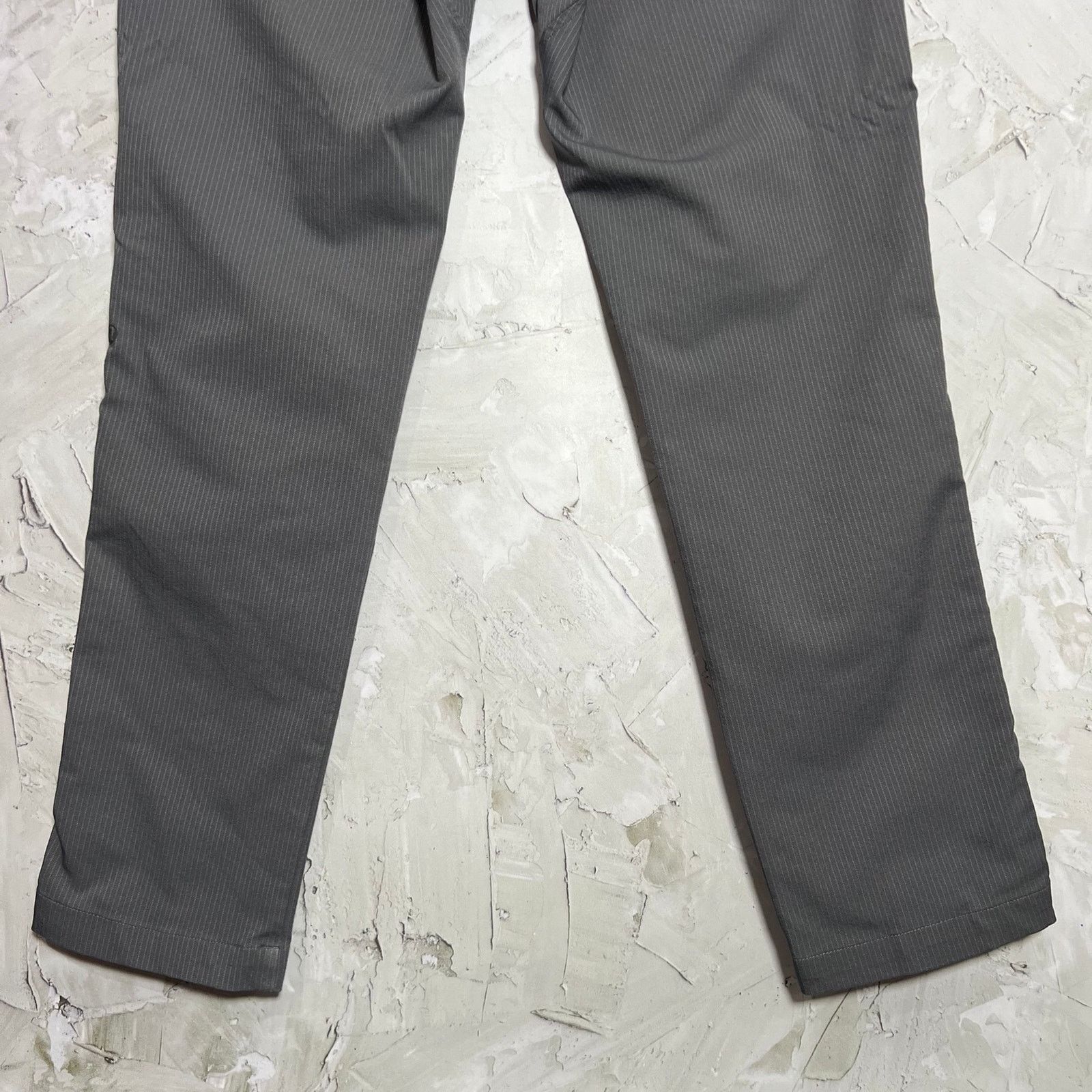 Lululemon Lululemon Commute Pant Dark Slate Pinstripe Vented Chino 30 Size US 30 / EU 46 - 13 Thumbnail