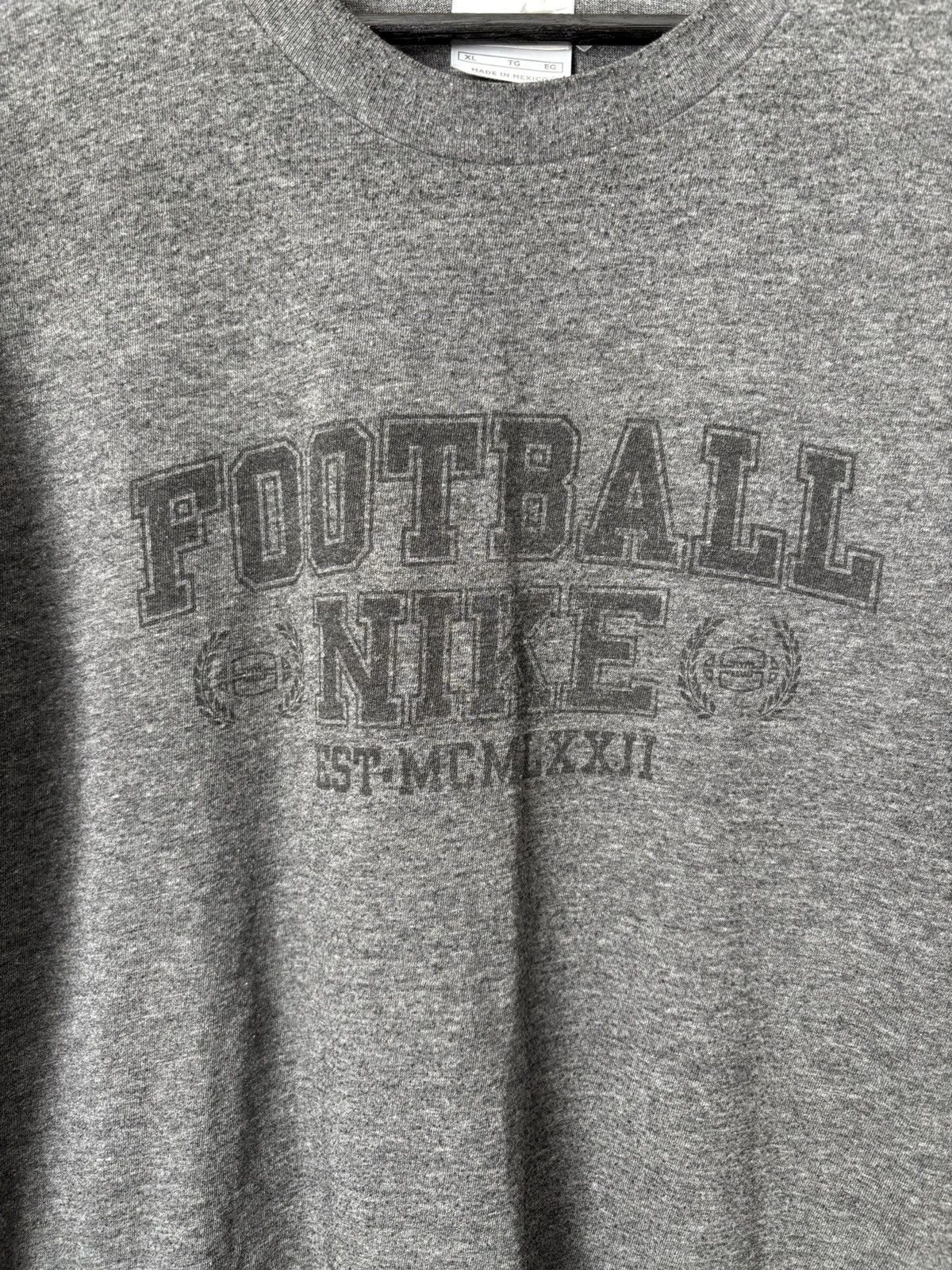 Nike Vintagen 2000s Nike Tee Size US L / EU 52-54 / 3 - 5 Thumbnail