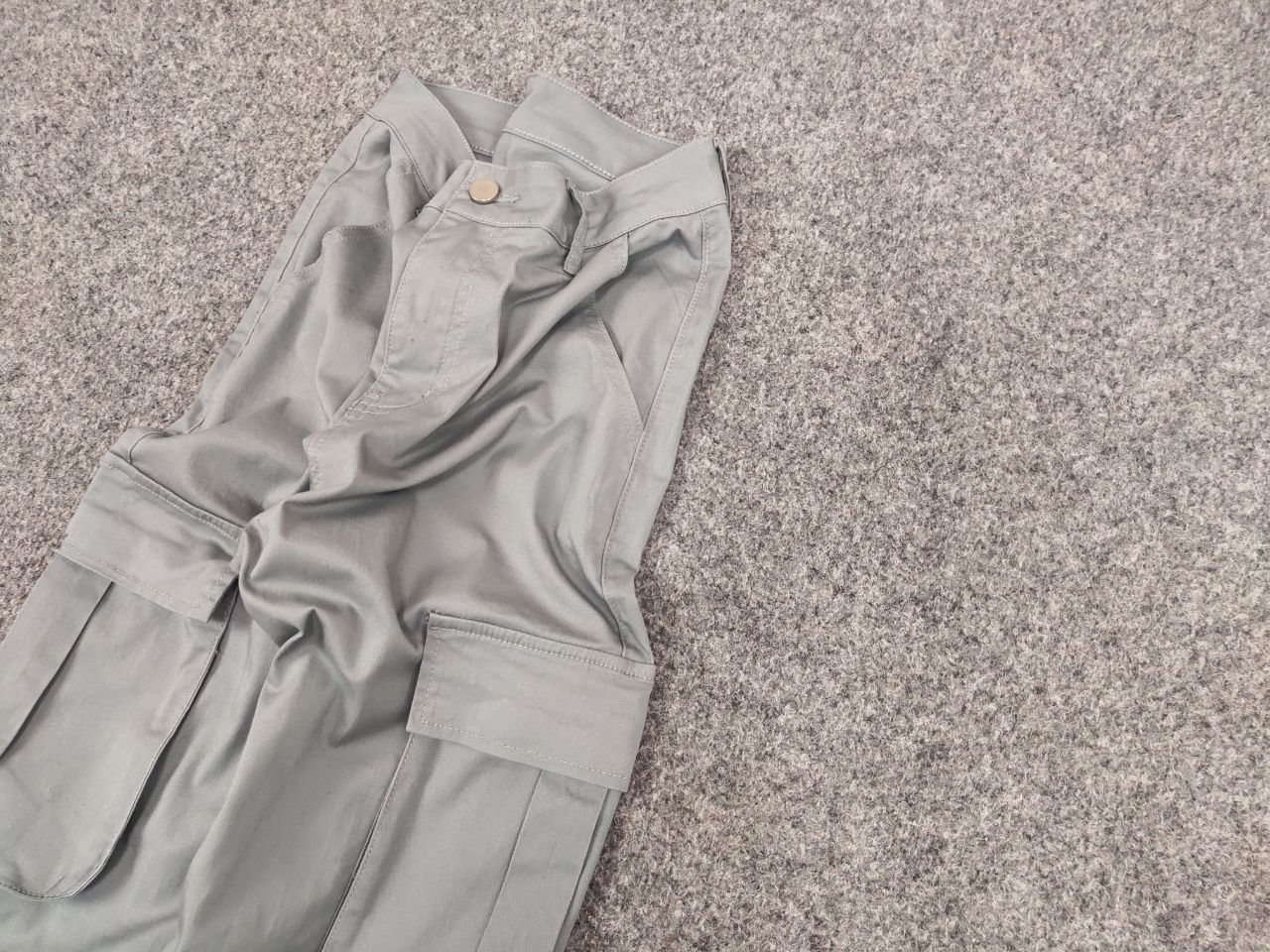 Japanese Brand Vintage Y2K Japanese Design Gray Cotton Cargo Baggy Pants Size US 32 / EU 48 - 4 Thumbnail