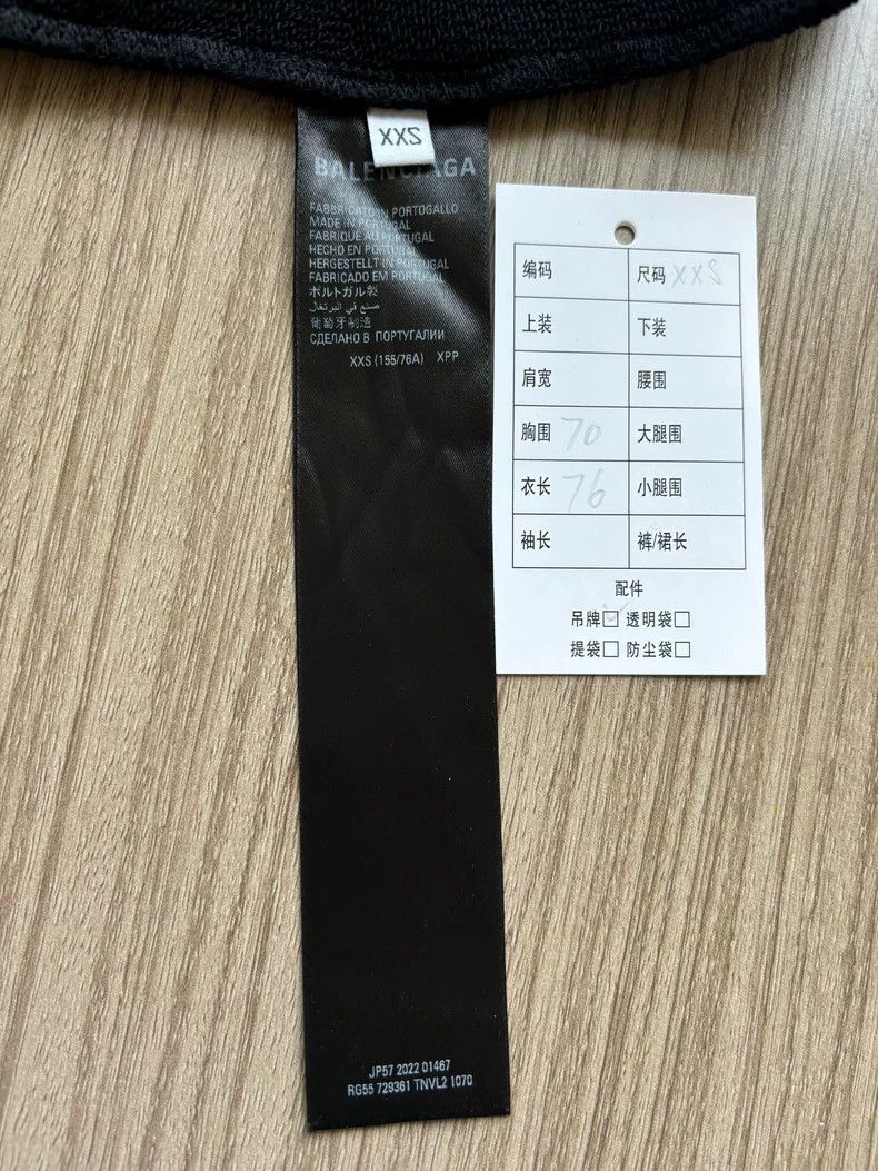Balenciaga Balenciaga Black Letter Print Hoodie Unisex-2506 Size US XXS / EU 40 - 3 Thumbnail
