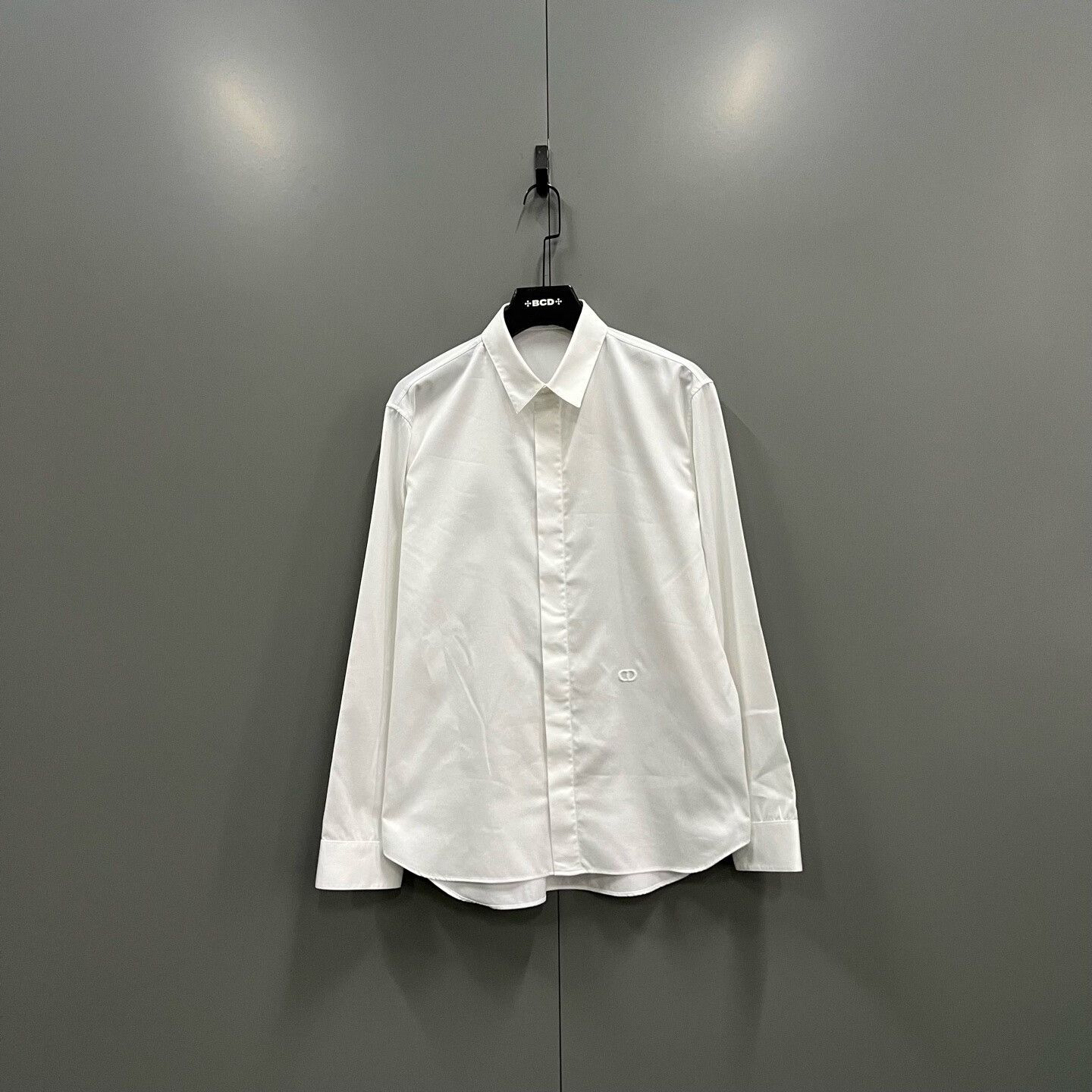 Dior Dior Embroidered White Shirt xs Men Size US XS / EU 42 / 0 - 1 Thumbnail