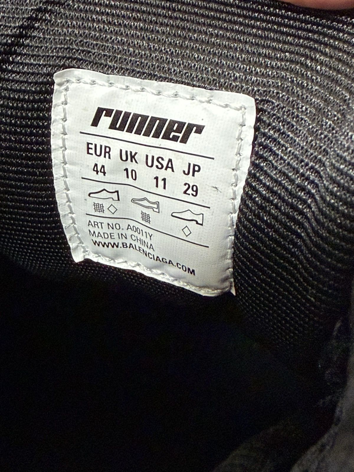 Balenciaga Balenciaga Mesh Runner Sneakers Size 44(11us) Size US 10 / EU 43 - 11 Thumbnail