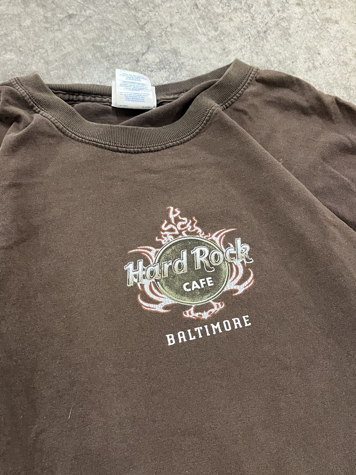 Vintage Y2k Hard Rock Cafe mocha brown grunge tee skater hype grunge Size US XL / EU 56 / 4 - 6 Thumbnail