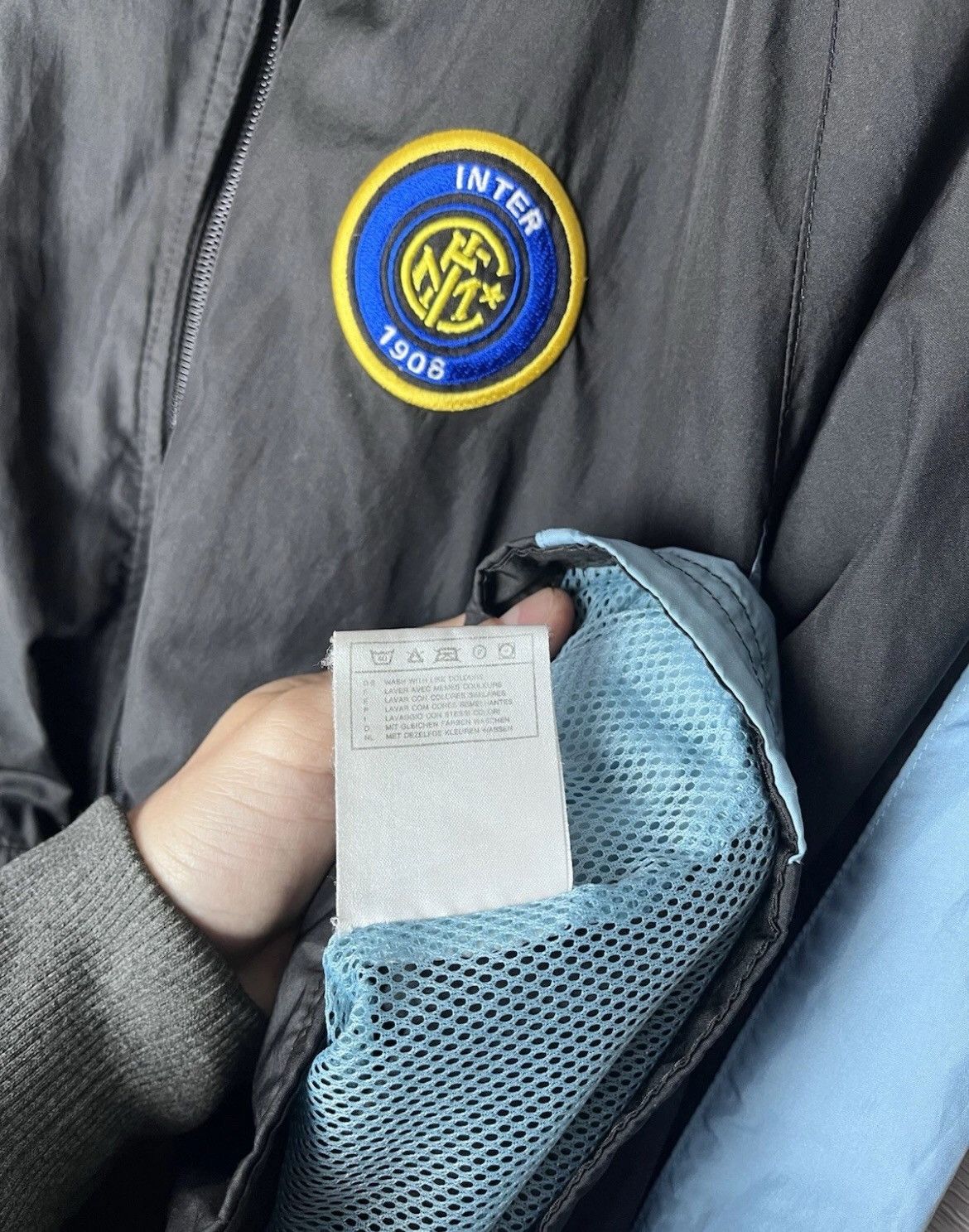 Nike Vintage soccer jacket Nike Inter XL (s-m) 1990s Size US M / EU 48-50 / 2 - 8 Thumbnail