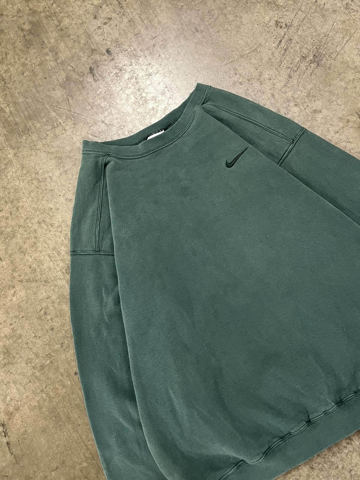 Nike Nike vintage 90s rare teal boxy fit crewneck hype rare Size US L / EU 52-54 / 3 - 5 Thumbnail