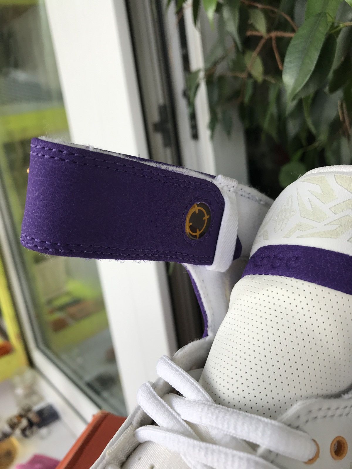 NBA Air Zoom Huarache 2K5 Lakers Kobe Bryant Lebron Jordan KD Size US 9 / EU 42 - 9 Thumbnail