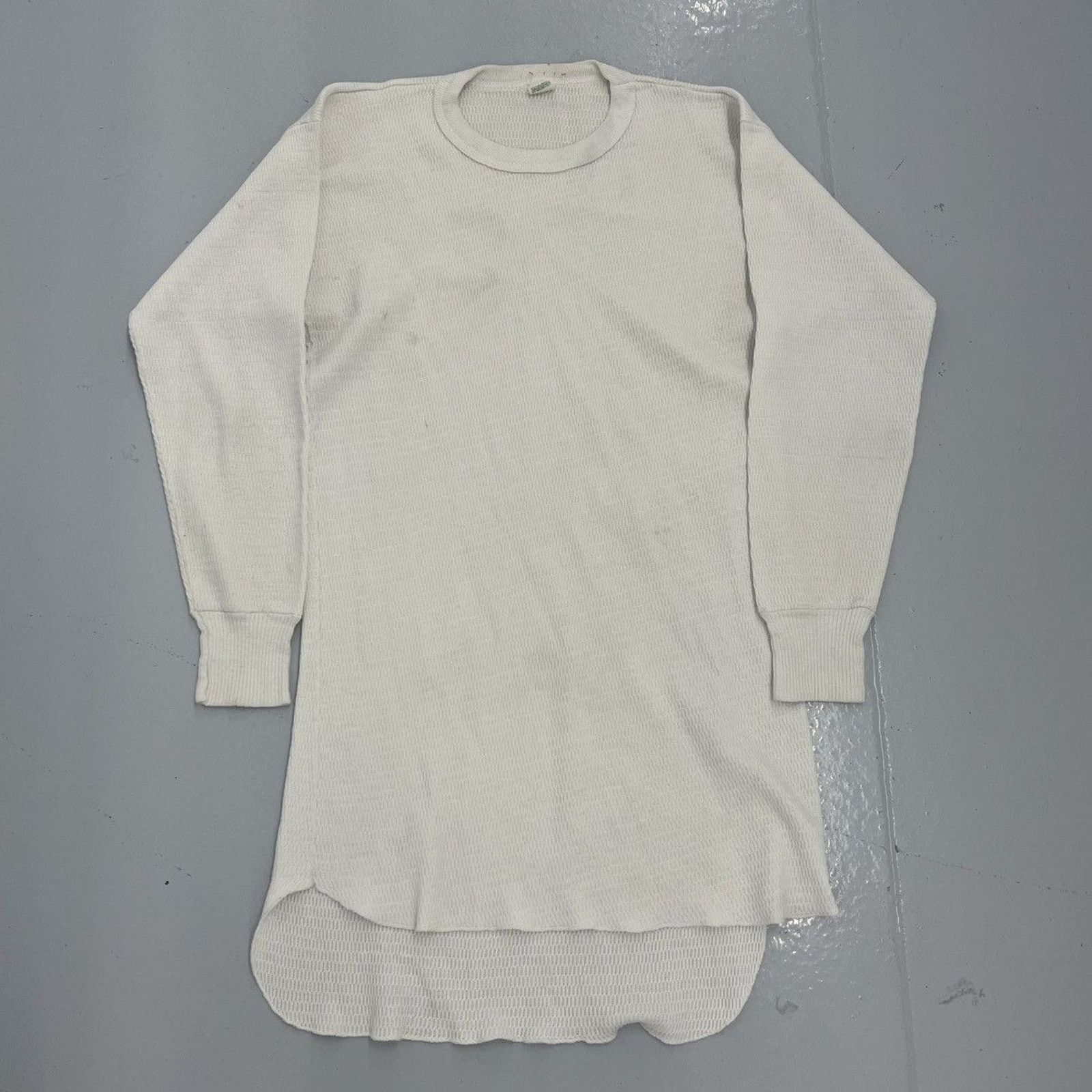 Hanes Vintage 70s Hanes White Long Sleeve Thermal Waffle Shirt Size US XL / EU 56 / 4 - 1 Thumbnail