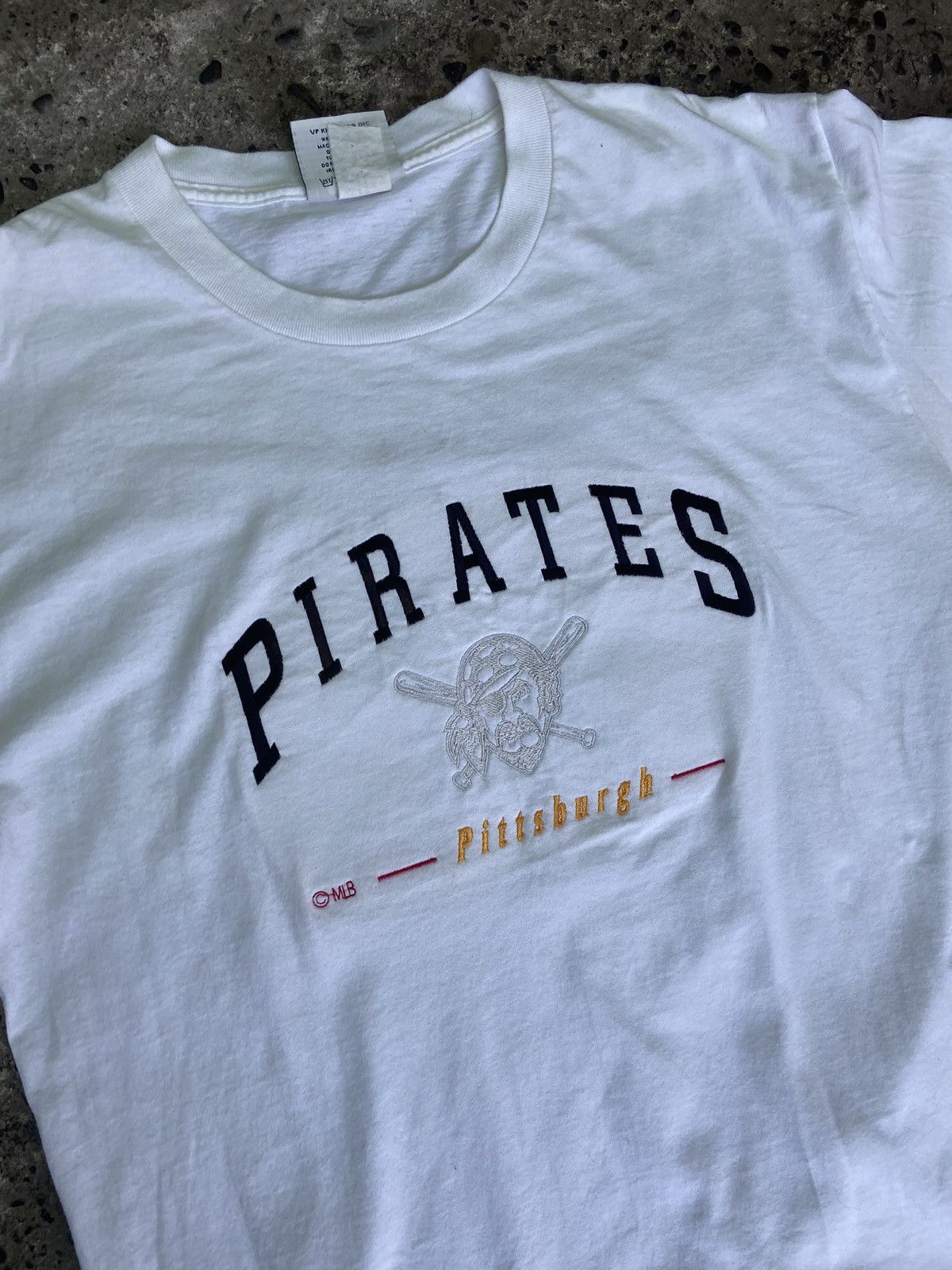 Vintage Vintage Pittsburgh pirates T shirt Size US L / EU 52-54 / 3 - 2 Thumbnail
