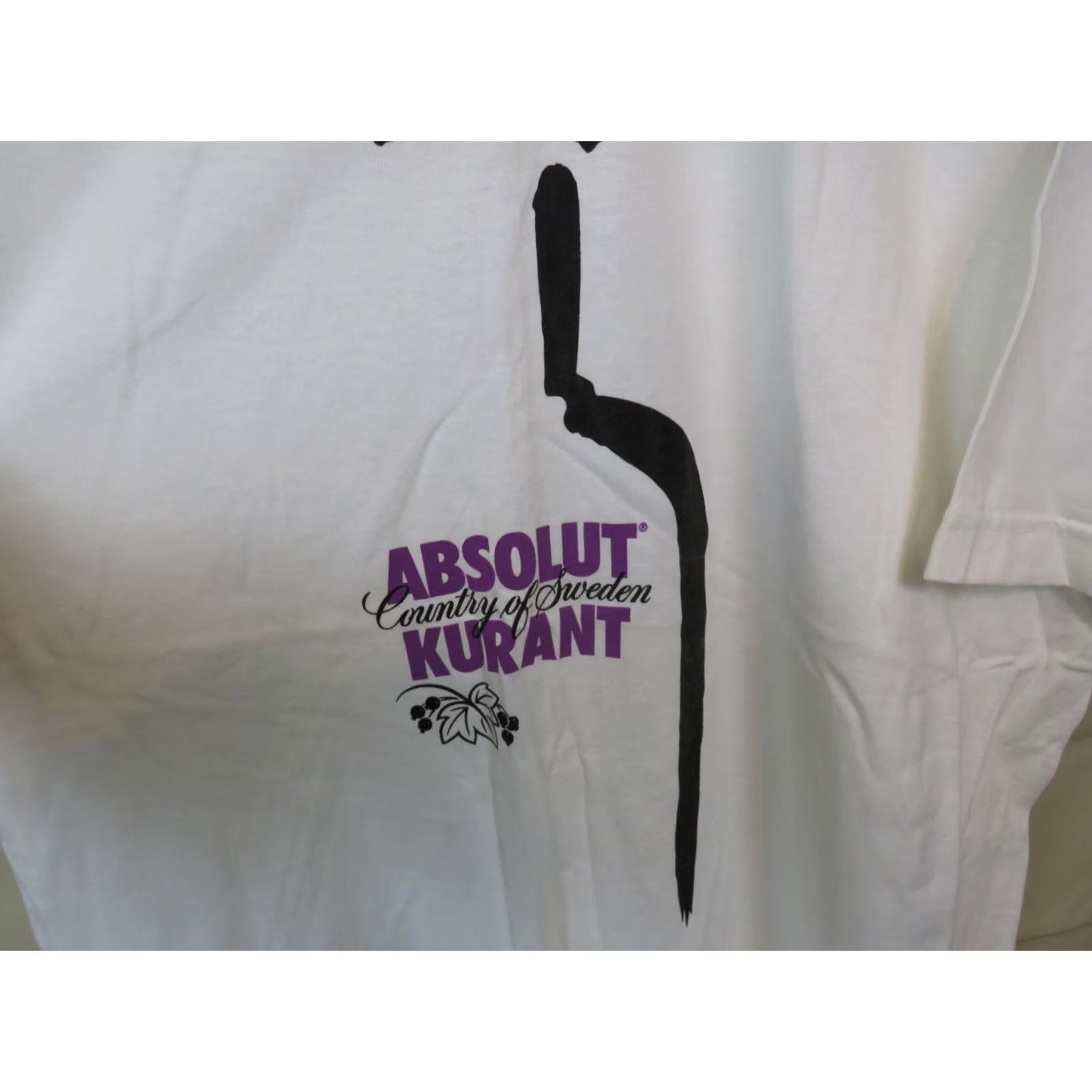 Vintage VINTAGE Absolute Vodka Kurant beach drinking USA XL T-Shirt 1990s Size US XL / EU 56 / 4 - 3 Thumbnail