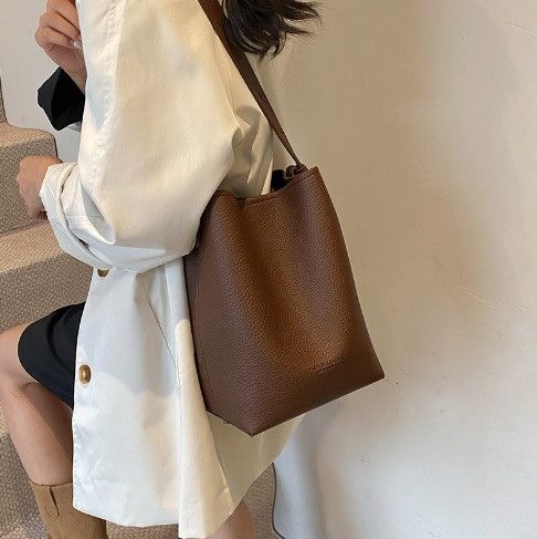 Japanese Brand Huskycat French lychee bucket bag Size ONE SIZE - 4 Thumbnail