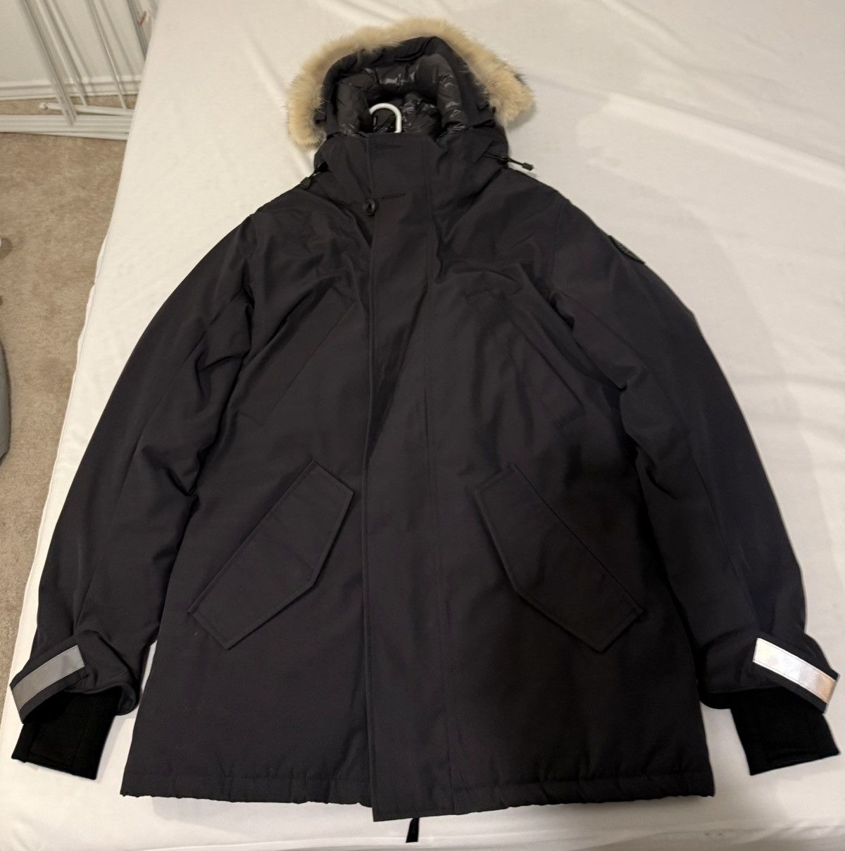 Canada Goose Canada Goose Navy Edgewood Fur Parka Size US L / EU 52-54 / 3 - 1 Thumbnail