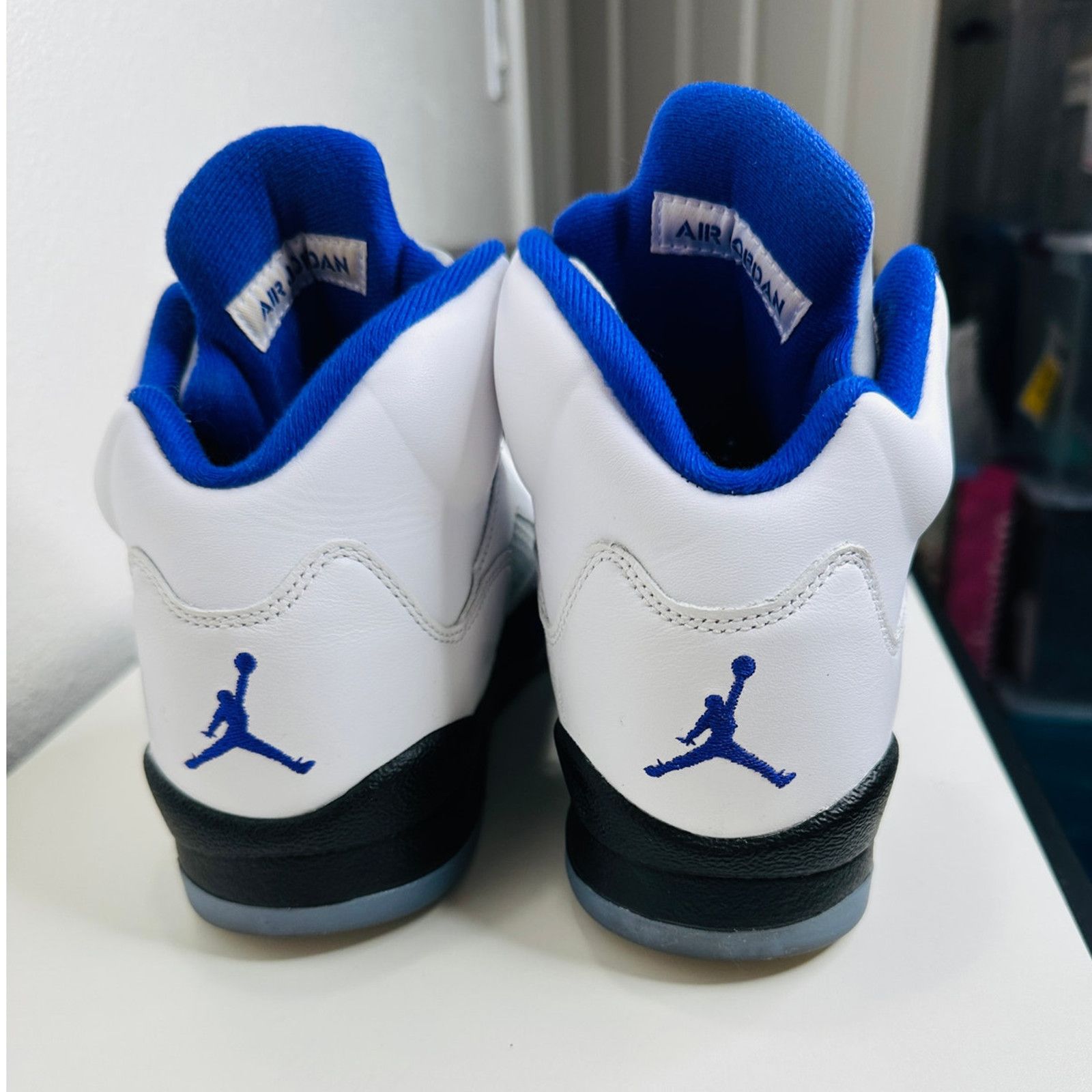 Nike Nike Air Jordan 5 Retro (GS)White Dark Concord Black Sneaker Size US 6.5 / EU 39-40 - 4 Thumbnail