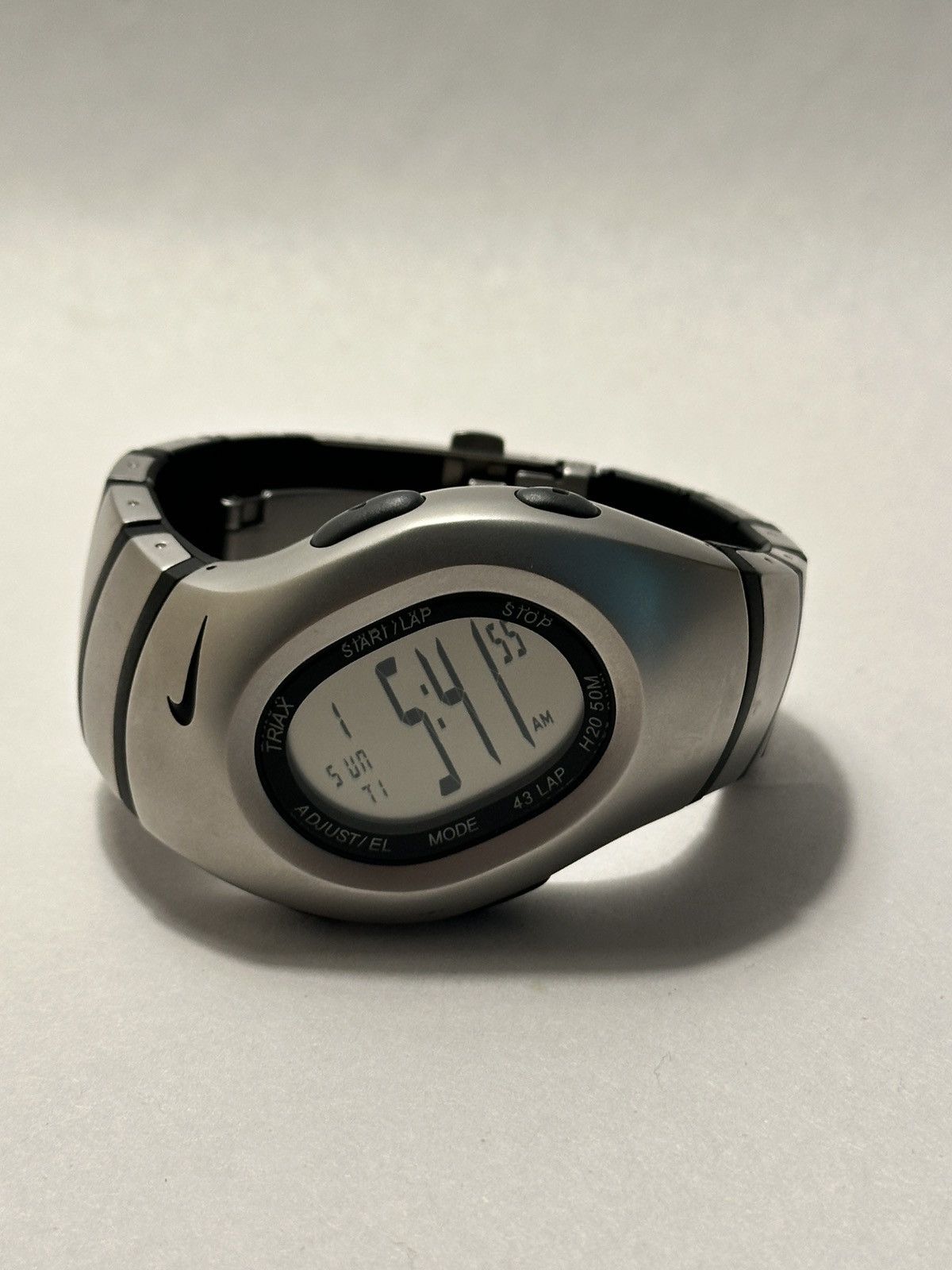 Nike × Vintage NIKE TRIAX STAINLESS STEEL QUARTZ WATCH, WG80-4010 Size 32 - 3 Thumbnail