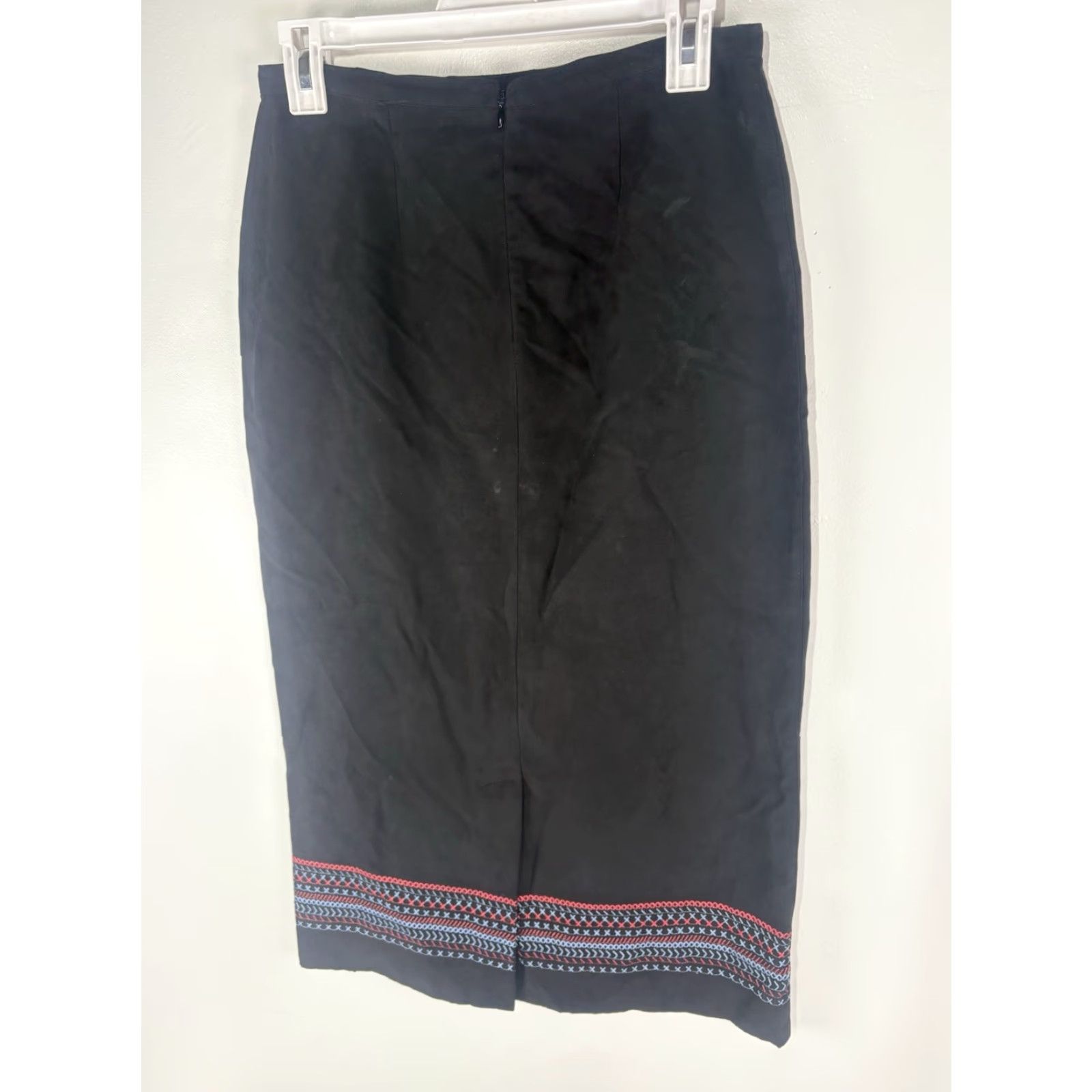 Vintage Vintage Petite Sophisticate Black Embroidered Maxi Skirt Womens Size 8 Hong Kong Size 30" / US 8 / IT 44 - 4 Thumbnail