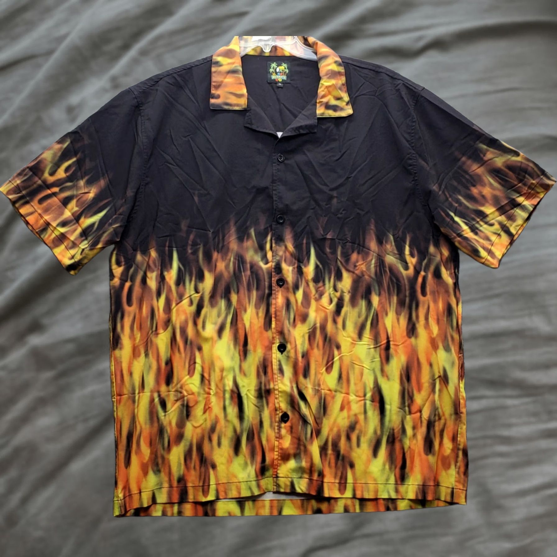 Vintage Benny's Flames Mens XL Multi Stretch Short Sleeve Collar Button-Up Shirt Size US XL / EU 56 / 4 - 1 Thumbnail