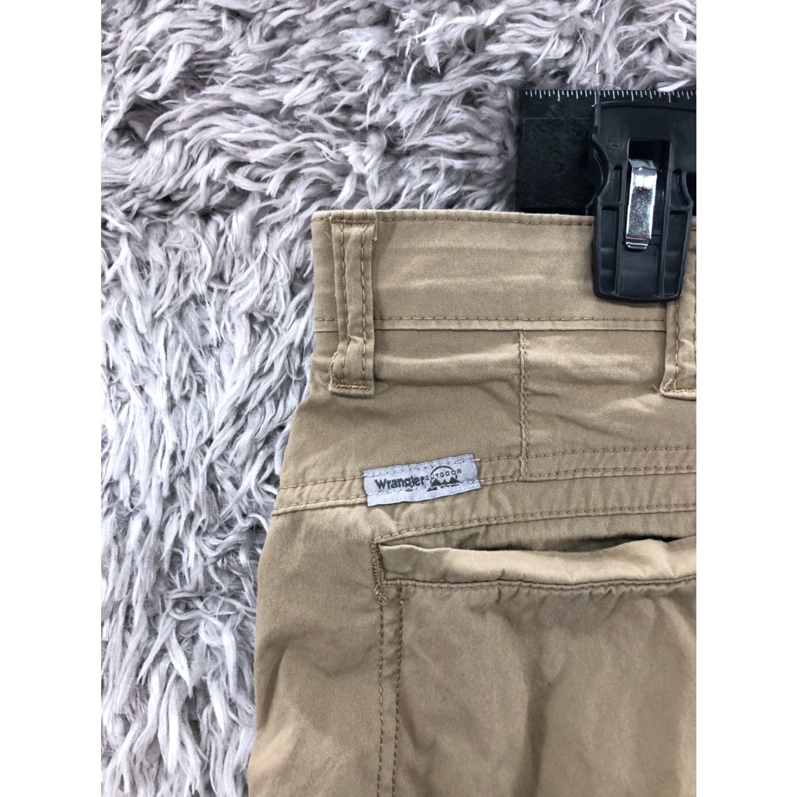 Wrangler Wrangler Chino Shorts Mens 38 Beige Mid Rise Size US 38 / EU 54 - 5 Thumbnail