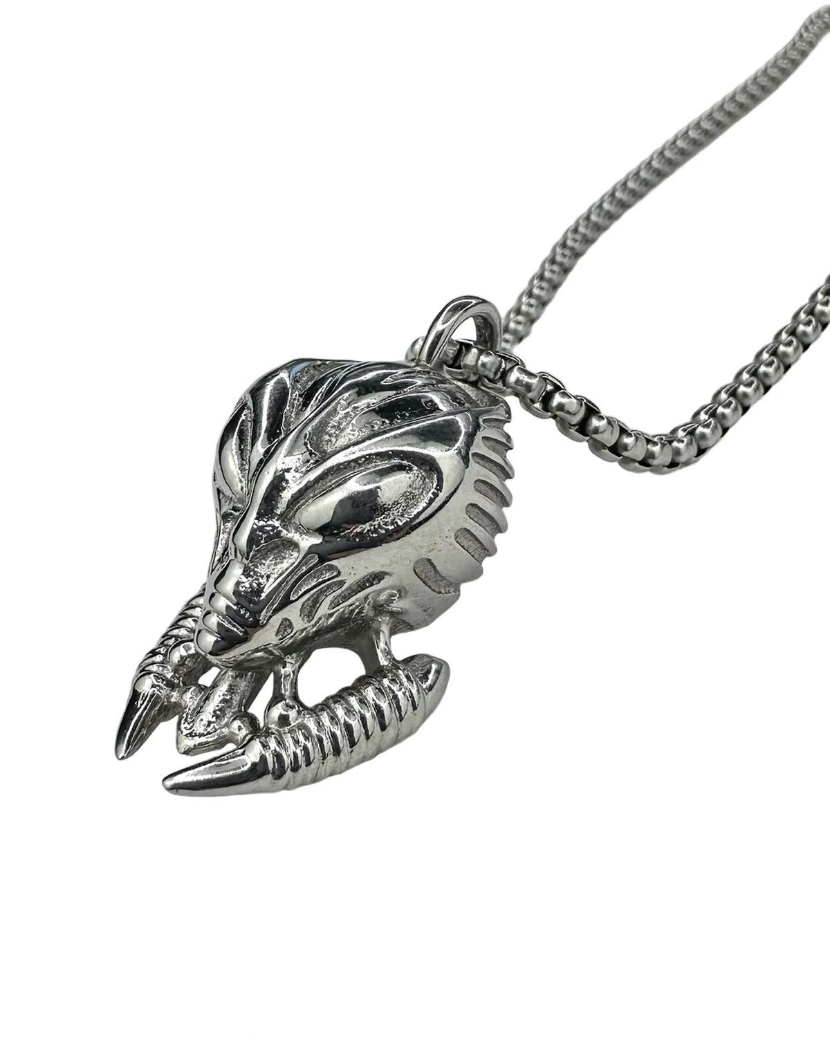 Copes copes Greytech Alien predator Necklace silver chain Size ONE SIZE - 12 Thumbnail