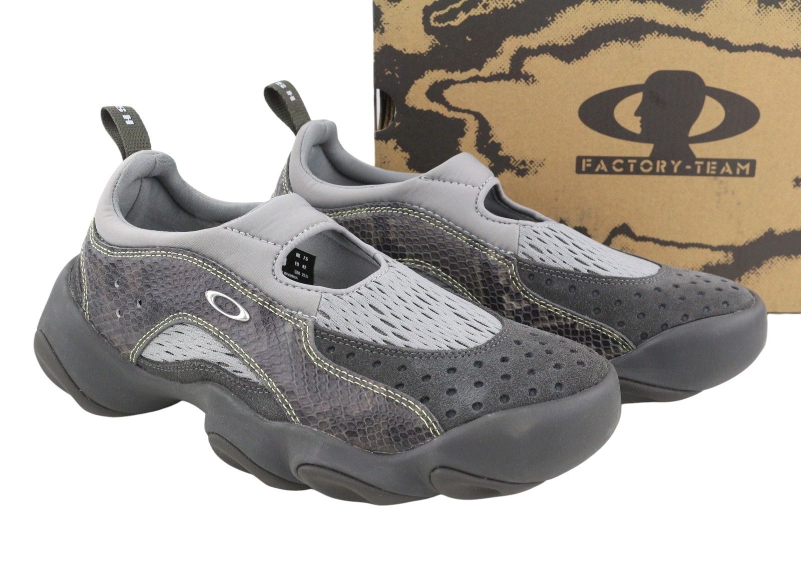 Brain Dead OAKLEY FACTORY PYTHON FLESH EU42 Pavement Grey 90535 Size US 9 / EU 42 - 1 Thumbnail