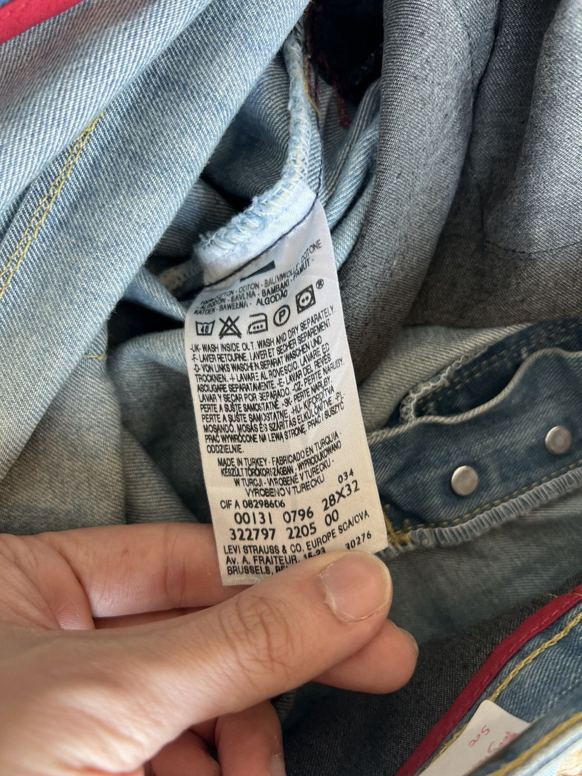 Levis Engineered Twisted Jeans Tag W28 Actual 31x32.5