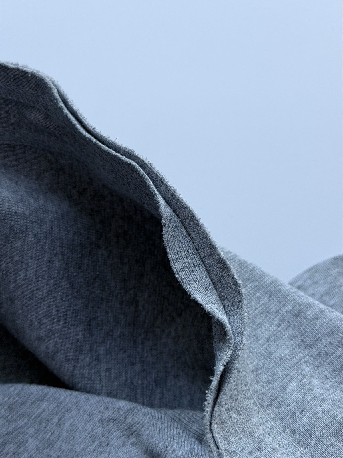 Emporio Armani 2000s Emporio Armani Distressed Hoodie Size US L / EU 52-54 / 3 - 9 Thumbnail