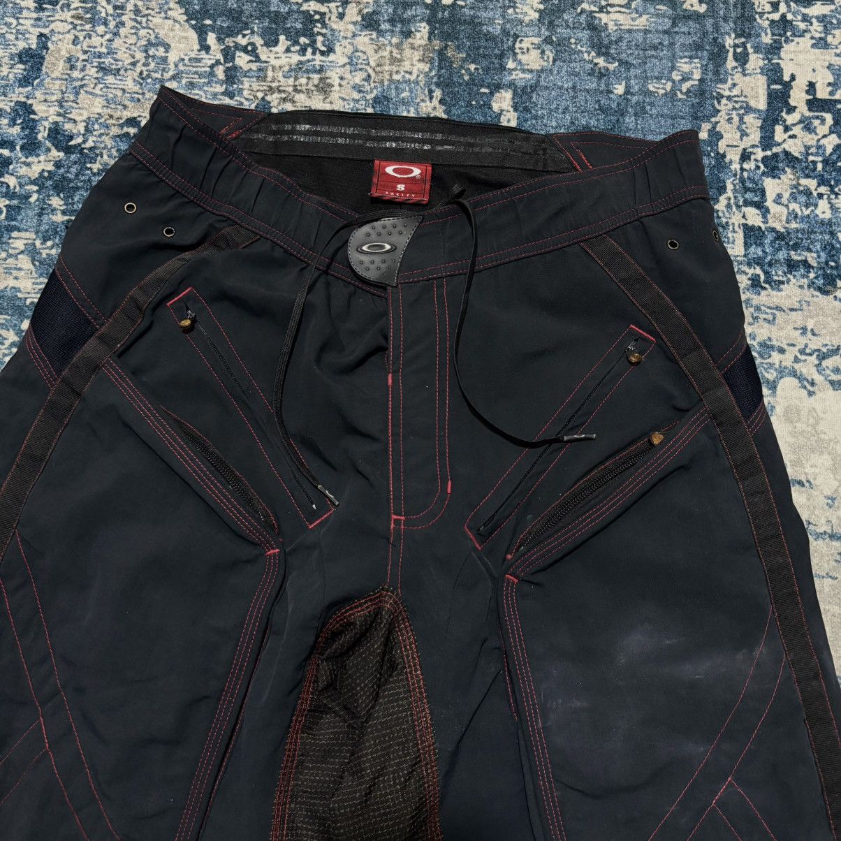 Oakley y2k Oakley mountainbike cargo shorts Size US 31 - 3 Thumbnail